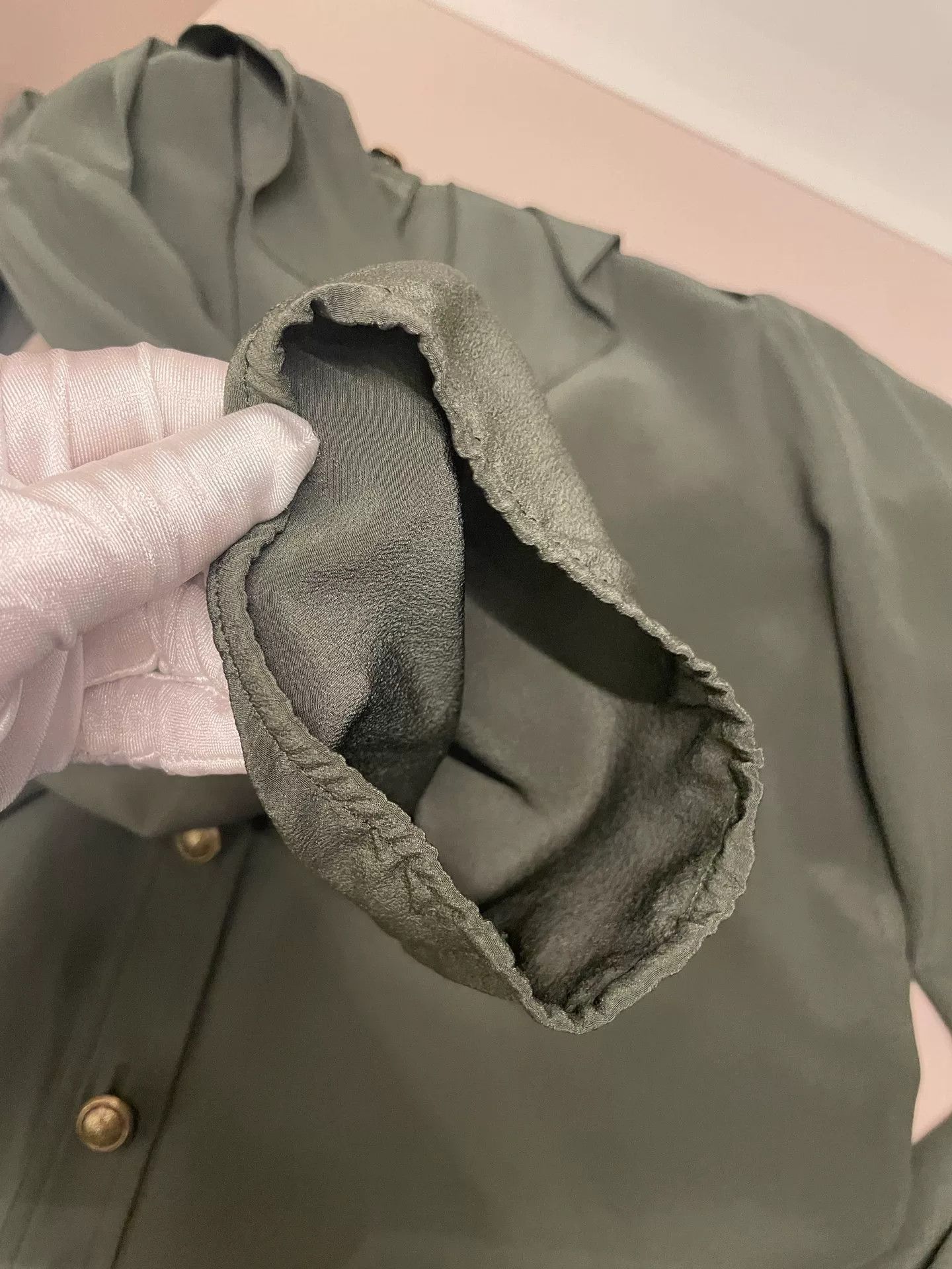 Gucci Gucci Silk Knight Shirt Women's Size M / US 6-8 / IT 42-44 - 5 Thumbnail