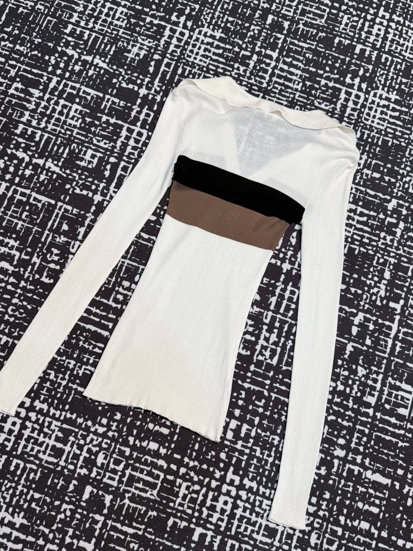 Fendi FENDI Silk Color Block V-Neck Long Sleeve Size M / US 6-8 / IT 42-44 - 3 Thumbnail