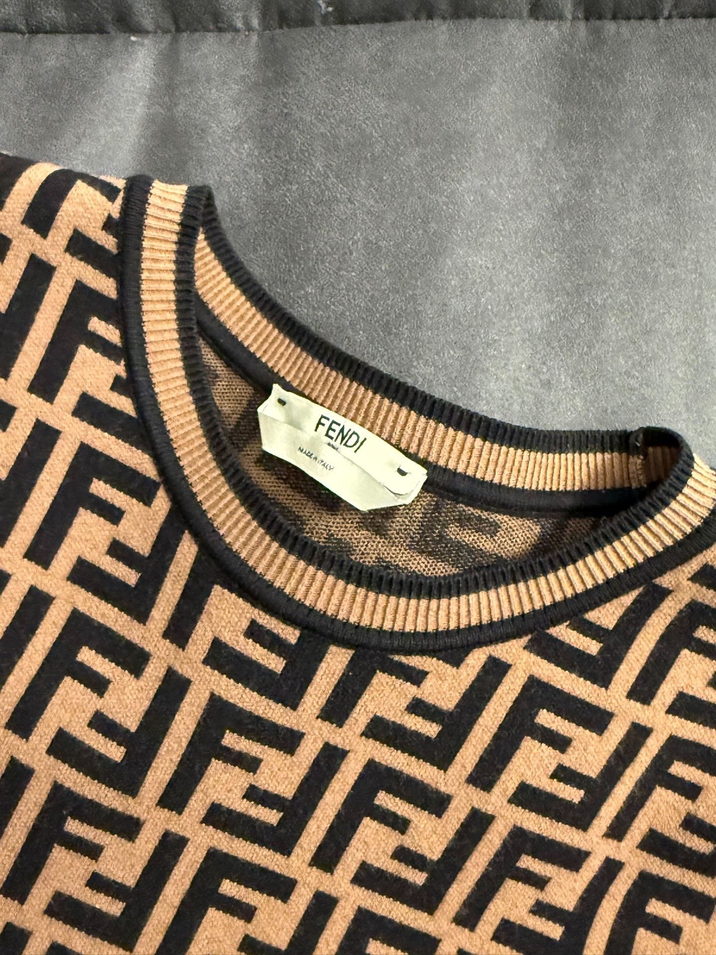 Fendi Fendi Long-Sleeve Knit Sweater Size M / US 6-8 / IT 42-44 - 2 Thumbnail