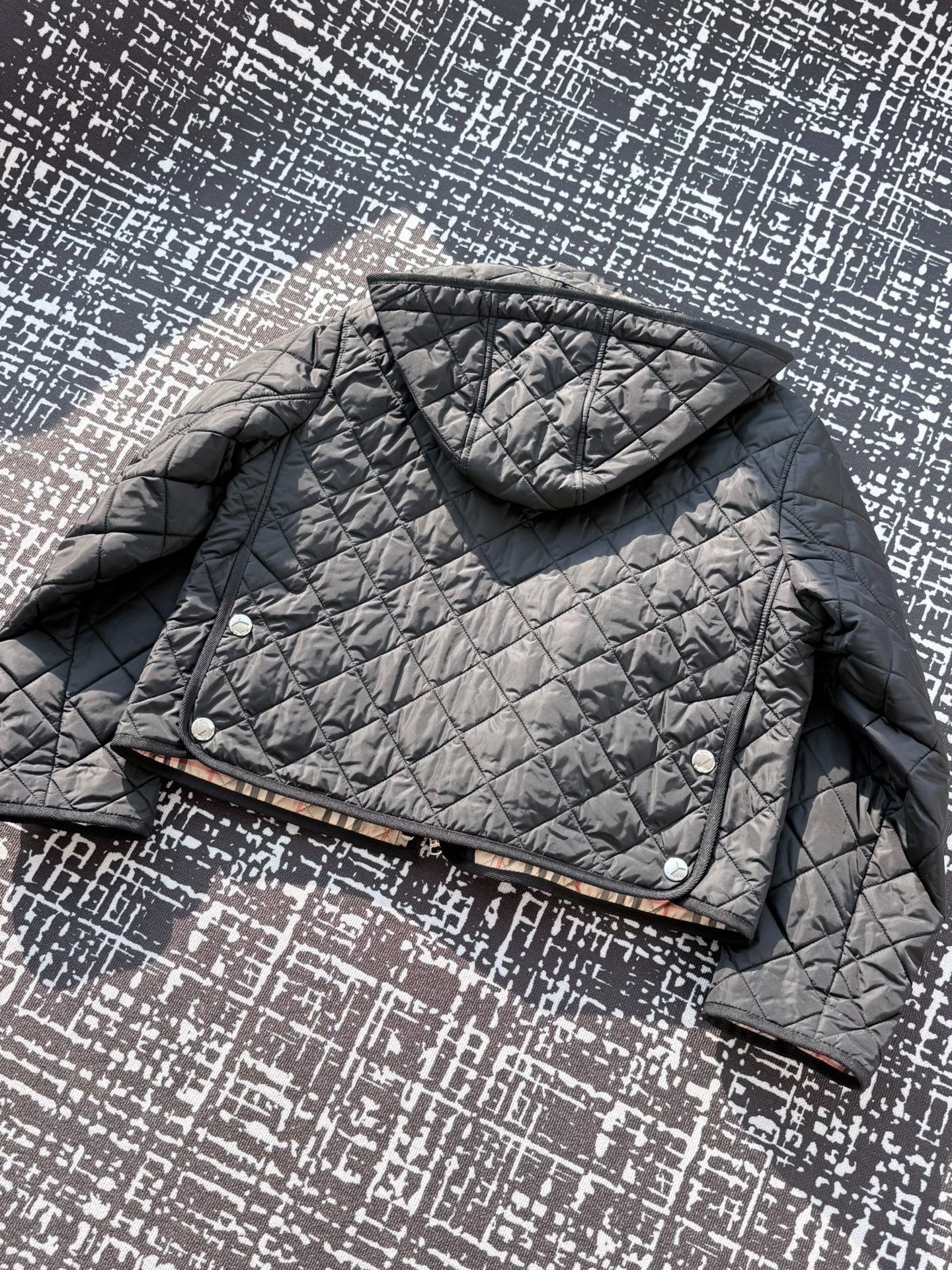 Burberry Burberry Cotton Puffer Jacket Size M / US 6-8 / IT 42-44 - 2 Thumbnail