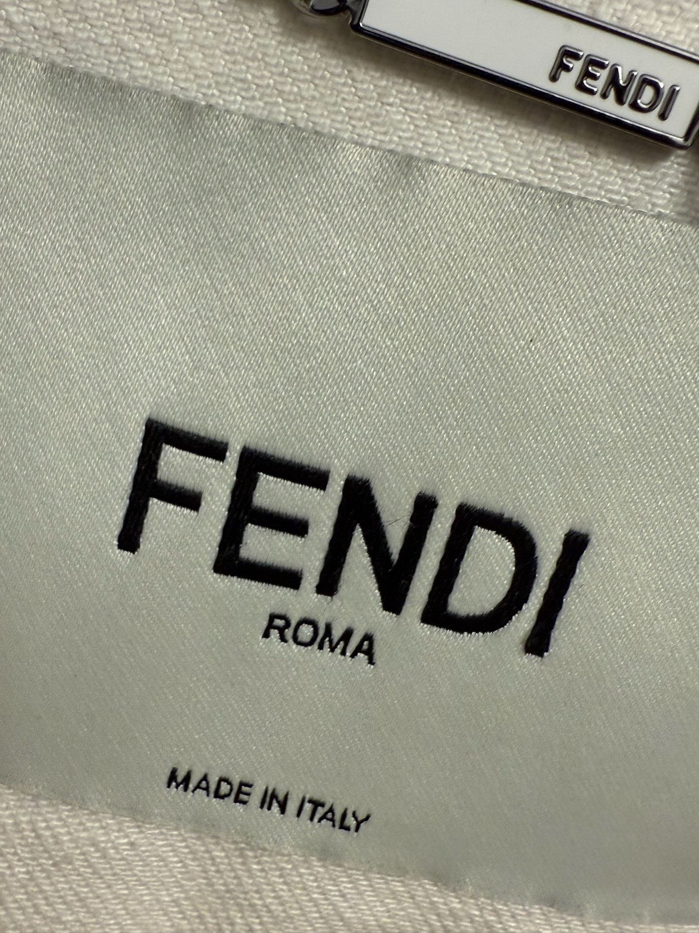 Fendi Fendi Denim Jacket Short Design Size M / US 6-8 / IT 42-44 - 5 Thumbnail