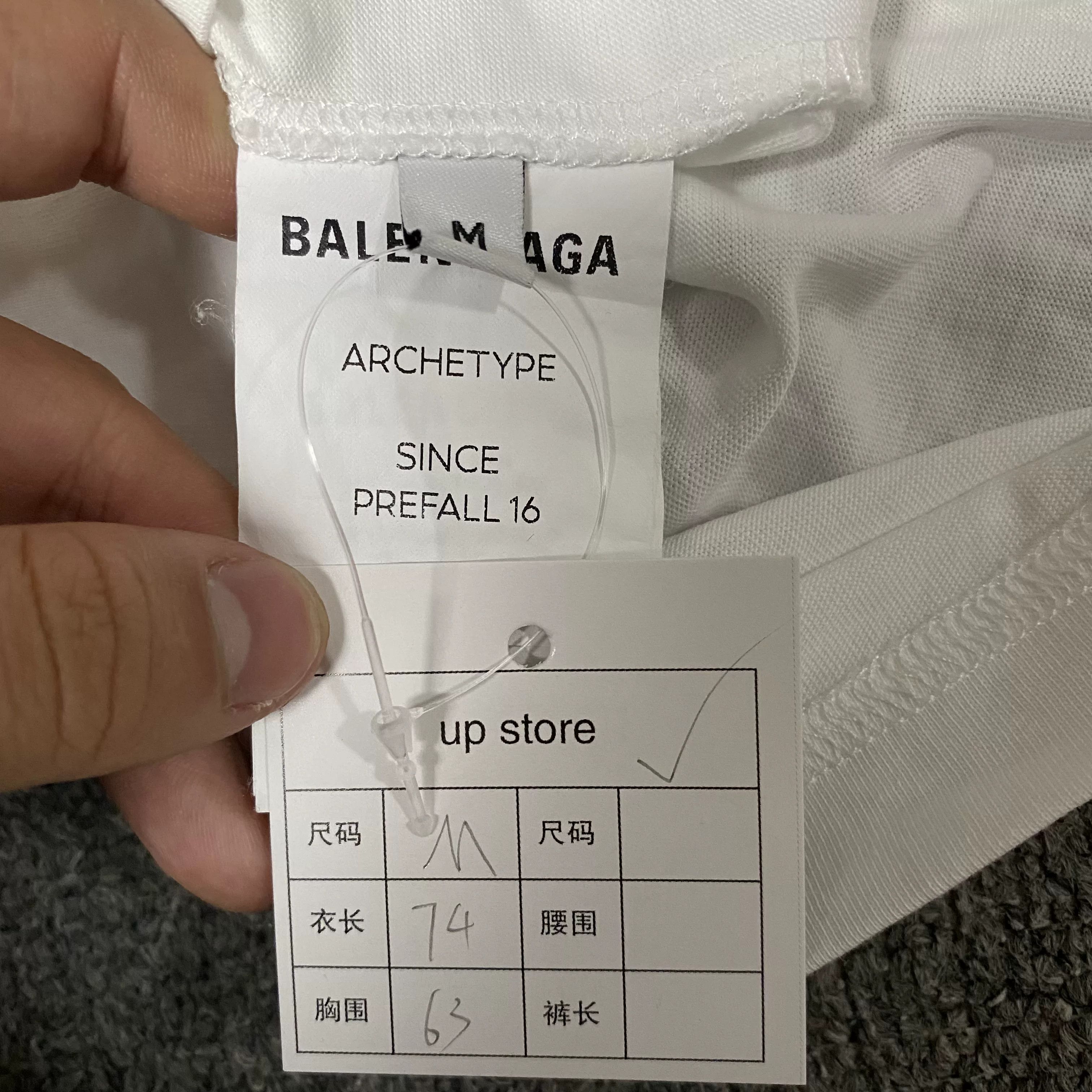 Balenciaga BALENCIAGA LOGO Short Sleeve Size US M / EU 48-50 / 2 - 5 Thumbnail