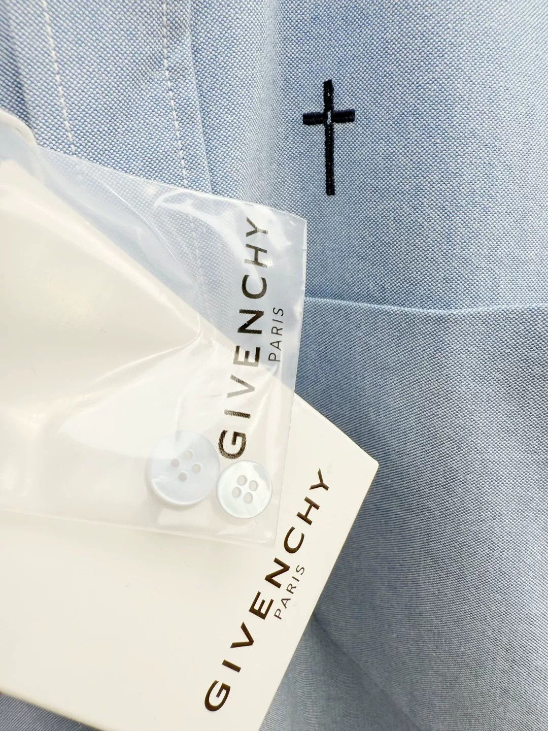 Givenchy Givenchy New With Tags Shirt Size US M / EU 48-50 / 2 - 4 Thumbnail