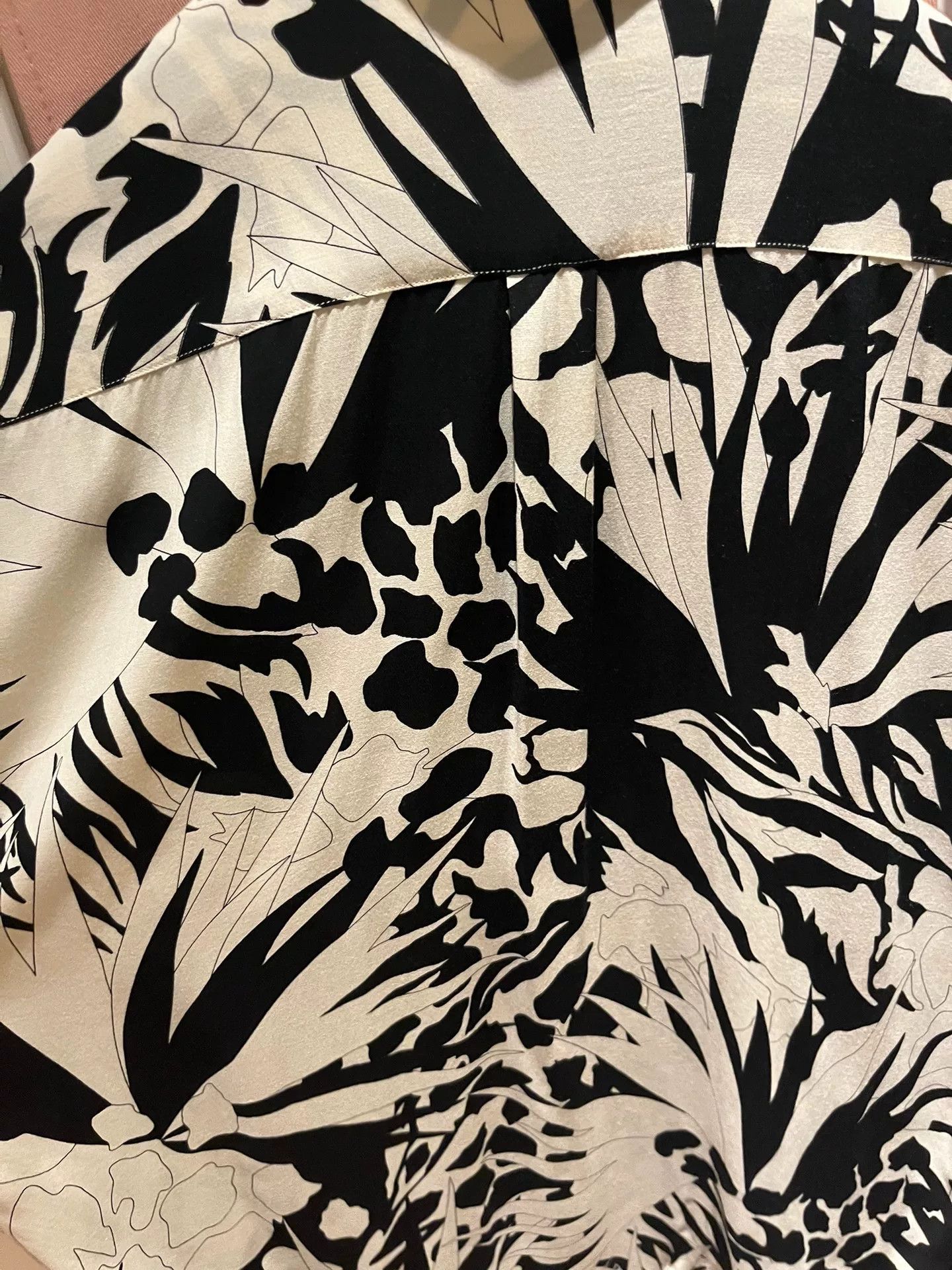 Saint Laurent Paris Saint Laurent Classic Palm Print Shirt Size US M / EU 48-50 / 2 - 9 Thumbnail