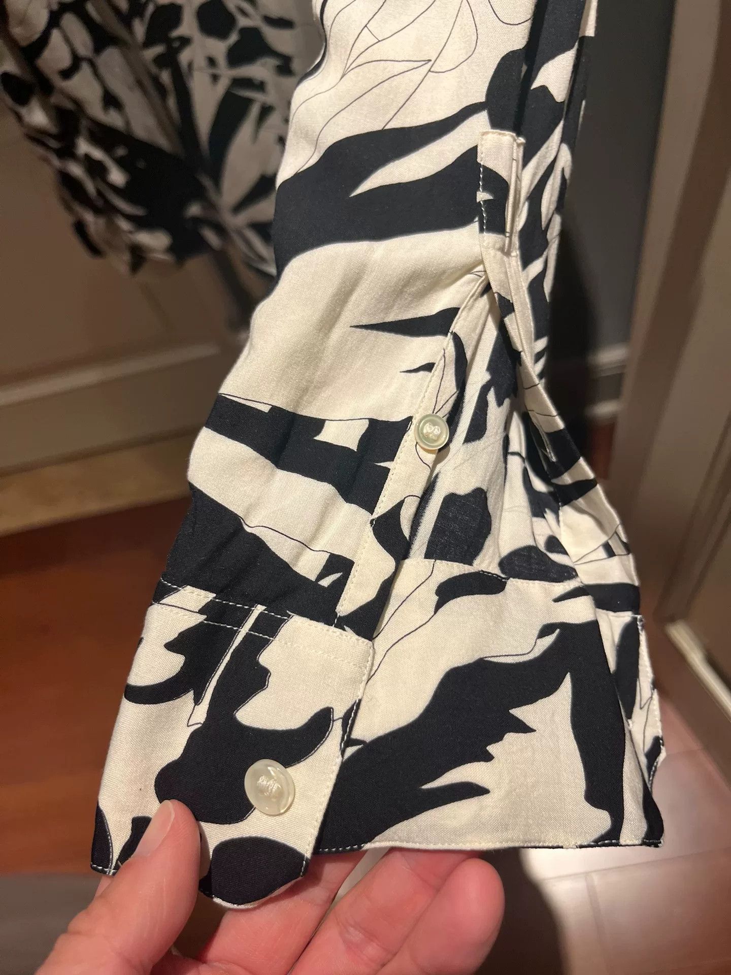 Saint Laurent Paris Saint Laurent Classic Palm Print Shirt Size US M / EU 48-50 / 2 - 8 Thumbnail