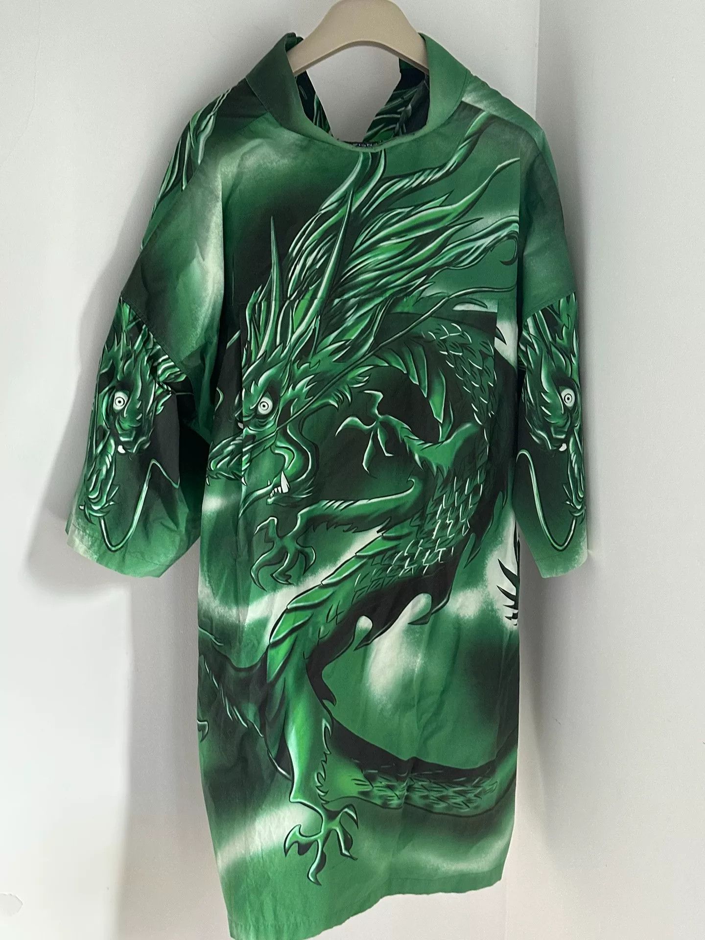Balenciaga Balenciaga 18ss Green Dragon Short Sleeve Shirt Size US M / EU 48-50 / 2 - 4 Thumbnail