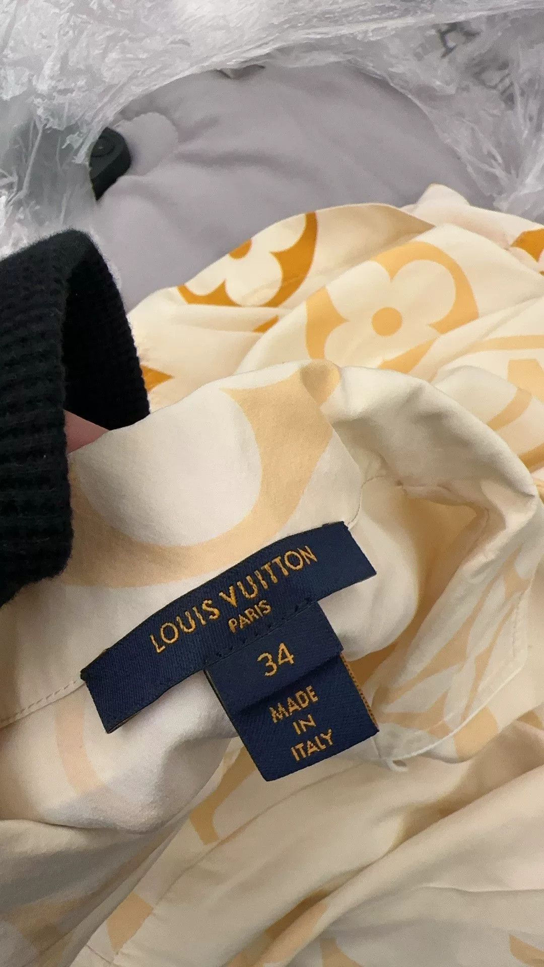 Louis Vuitton Louis Vuitton Gradient Monogram Cuban Collar Shirt Size US M / EU 48-50 / 2 - 4 Thumbnail