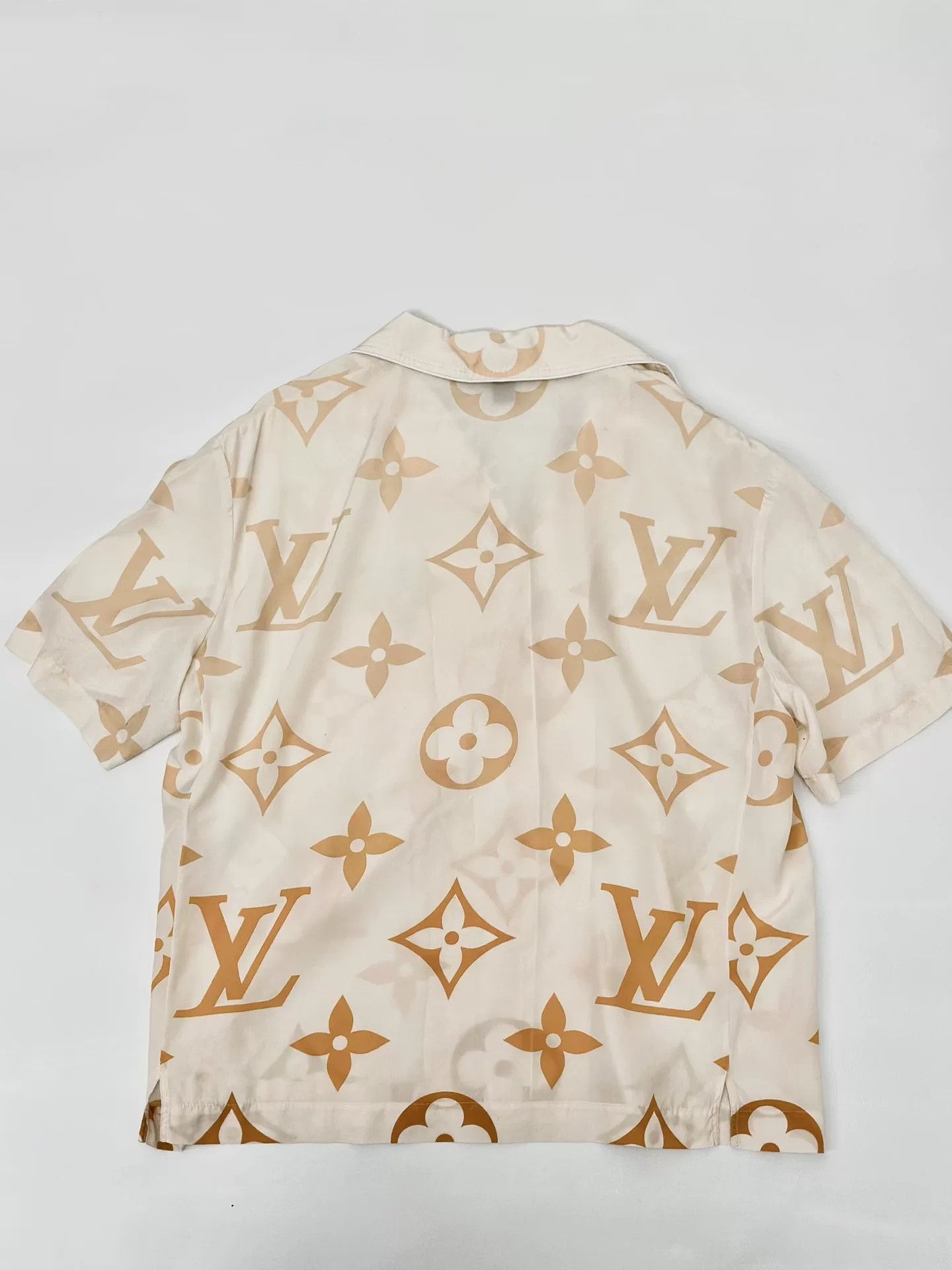 Louis Vuitton Louis Vuitton Gradient Monogram Cuban Collar Shirt Size US M / EU 48-50 / 2 - 2 Thumbnail