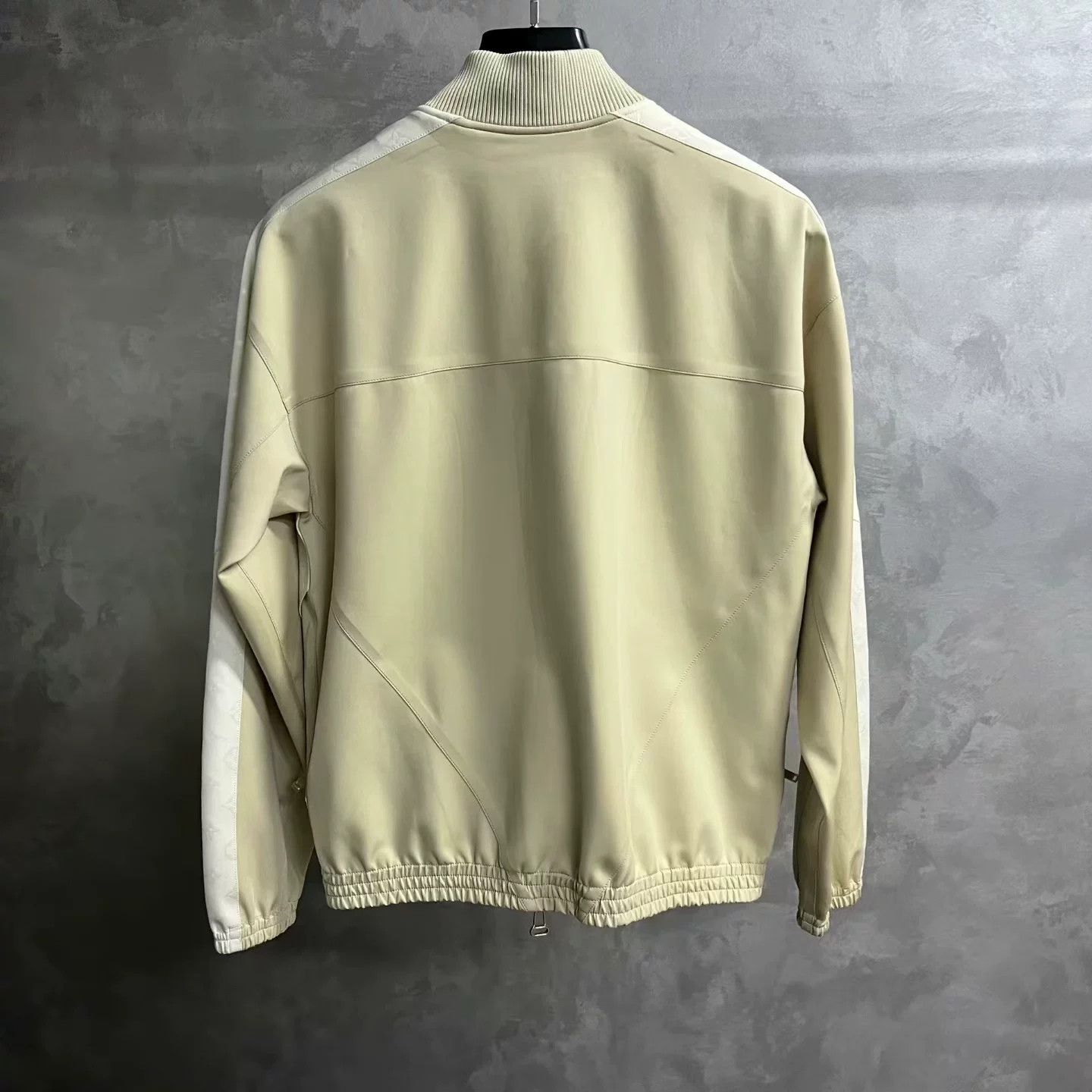 Louis Vuitton Louis Vuitton 2025 Beige Zip Jacket Size US M / EU 48-50 / 2 - 5 Thumbnail