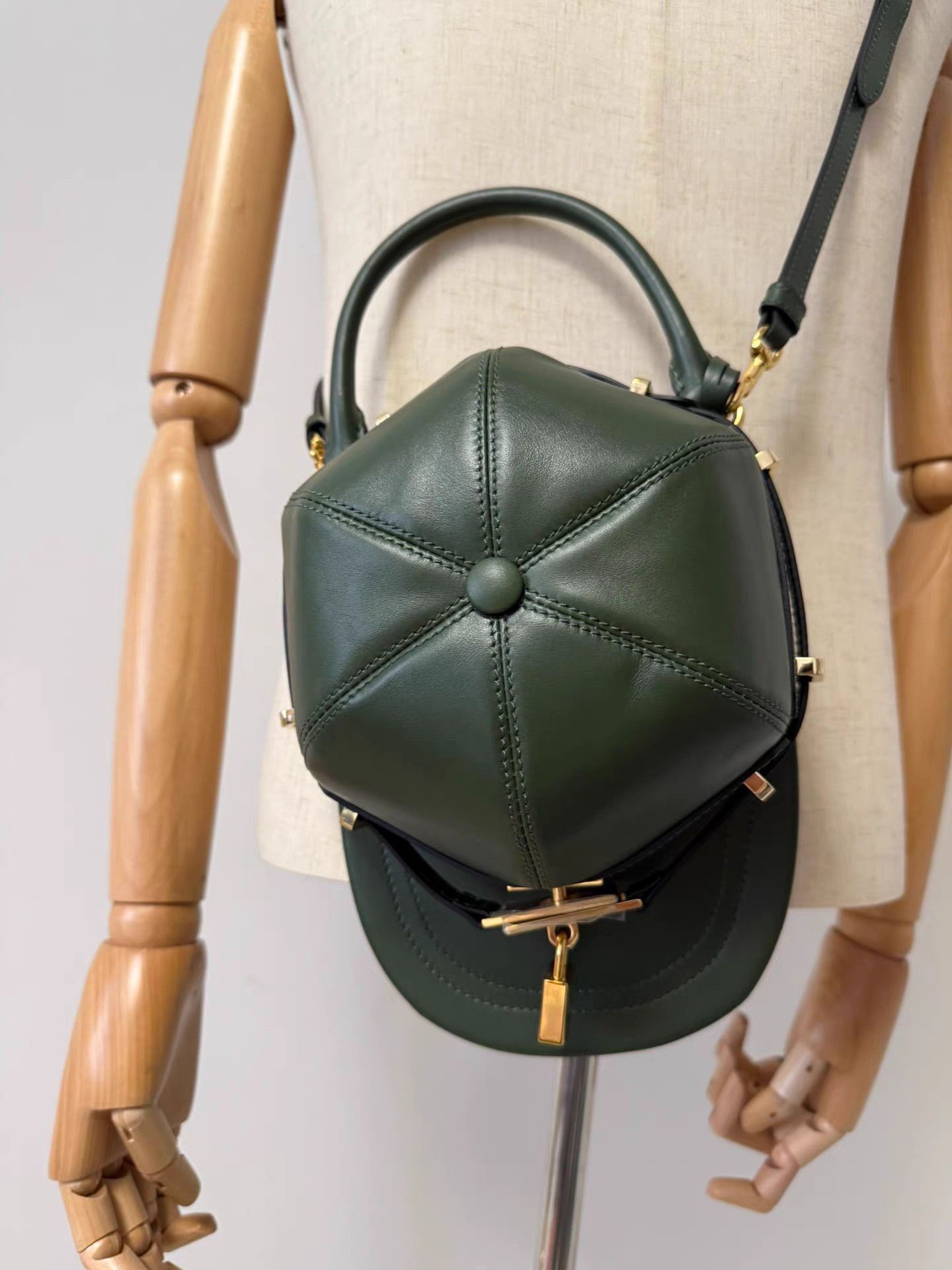 Moschino Green Quilted Crossbody Handbag Size ONE SIZE - 2 Thumbnail