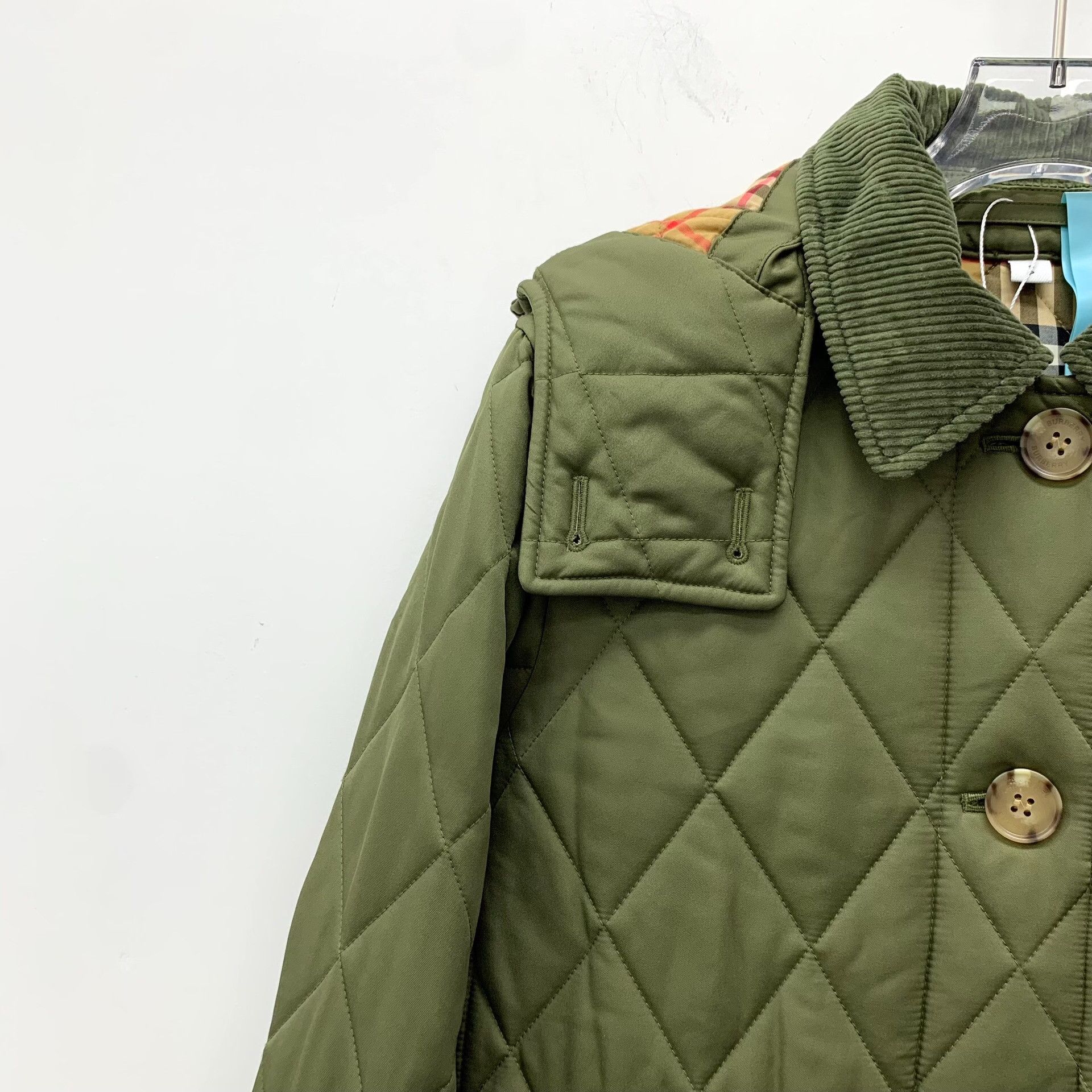 Burberry Burberry Green Down Jacket S Women Size S / US 4 / IT 40 - 3 Thumbnail