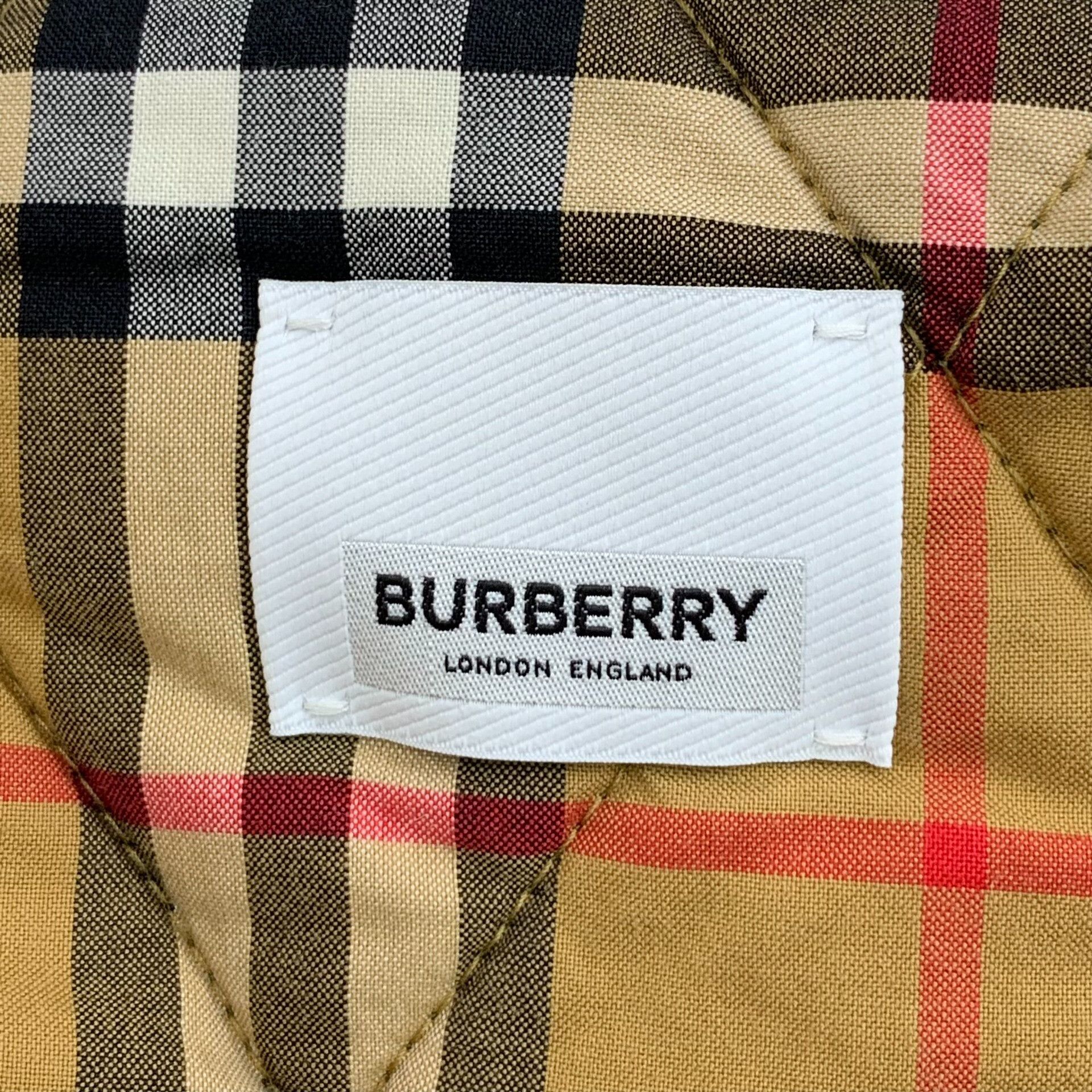 Burberry Burberry Green Down Jacket S Women Size S / US 4 / IT 40 - 5 Thumbnail