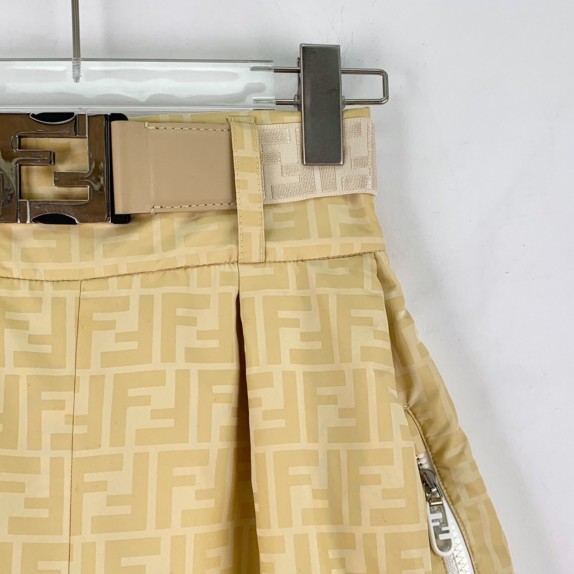 Fendi Fendi High-Waist Yellow Pants XS Women Size 24" / US 00 / IT 34 - 3 Thumbnail