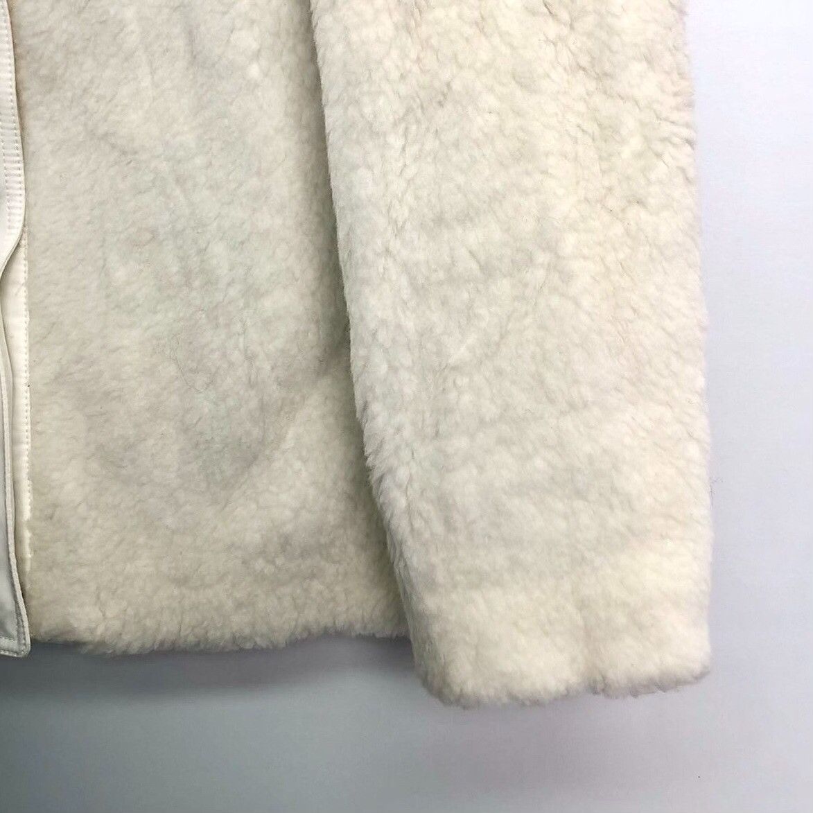Burberry Burberry Wool Graphic White Jacket M Women Size M / US 6-8 / IT 42-44 - 4 Thumbnail