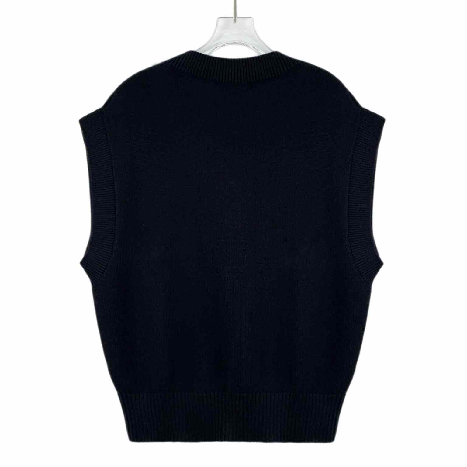 Max Mara Max Mara Knit Embroidered Black Sweater L Women Size L / US 10 / IT 46 - 2 Thumbnail