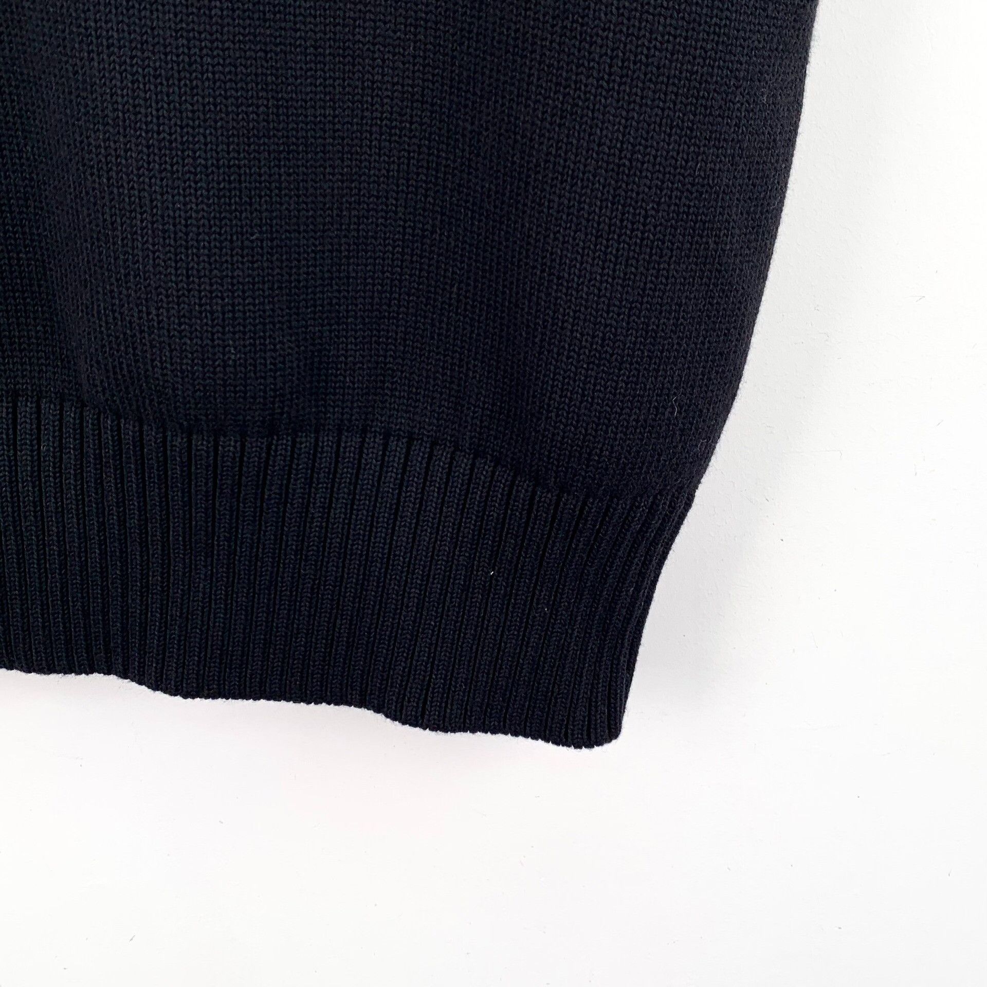 Max Mara Max Mara Knit Embroidered Black Sweater L Women Size L / US 10 / IT 46 - 4 Thumbnail