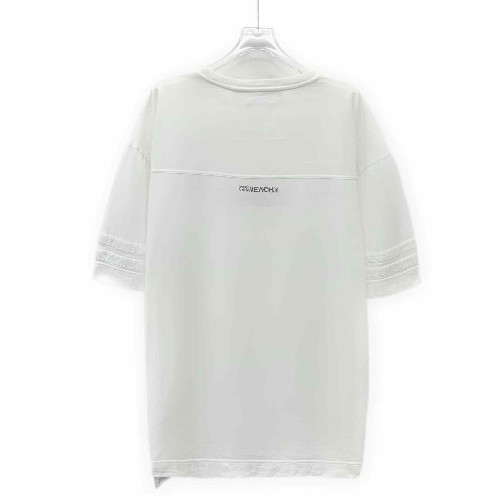 Givenchy Givenchy Printed White T-Shirt XL Men Size US XL / EU 56 / 4 - 2 Thumbnail