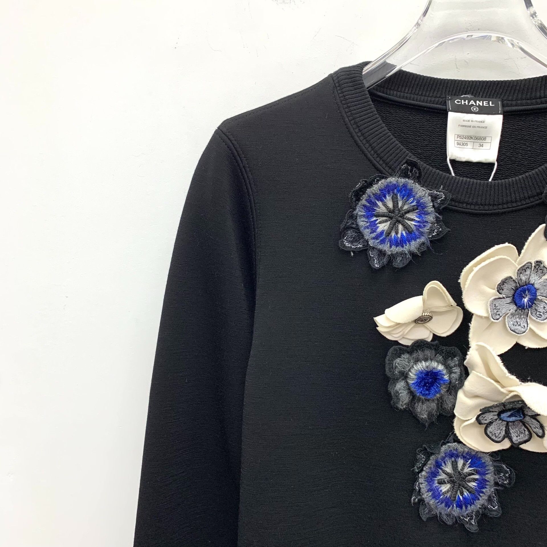 Chanel Chanel Floral Embroidered Black Hoodie XS Women Size XS / US 0-2 / IT 36-38 - 3 Thumbnail