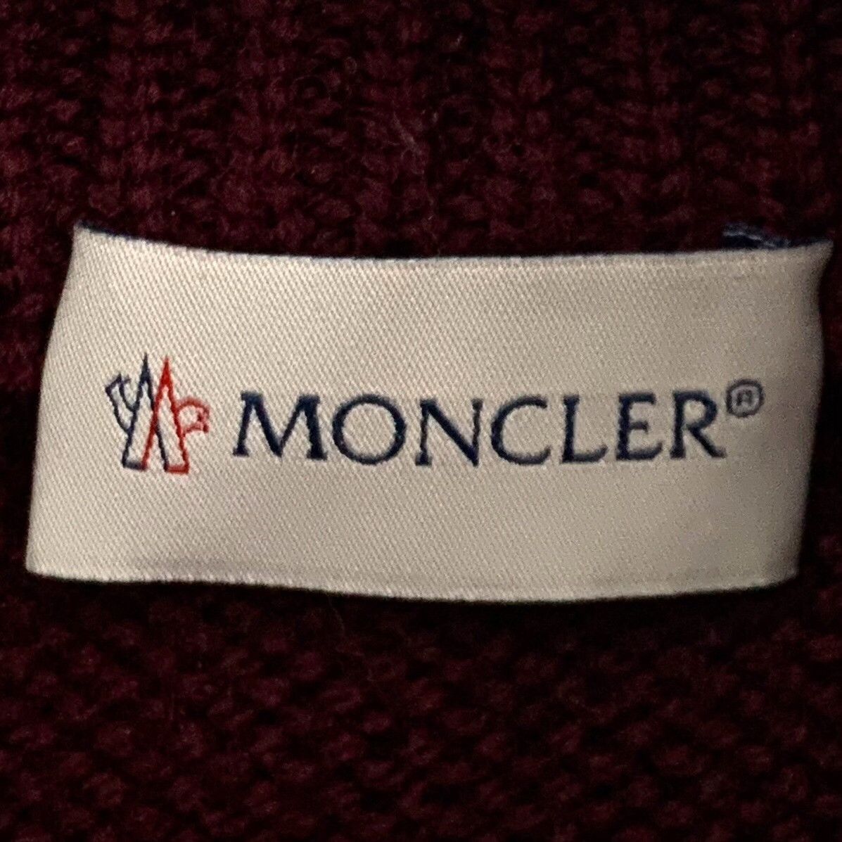 Moncler Moncler Red Sweater L Men Size US L / EU 52-54 / 3 - 6 Thumbnail