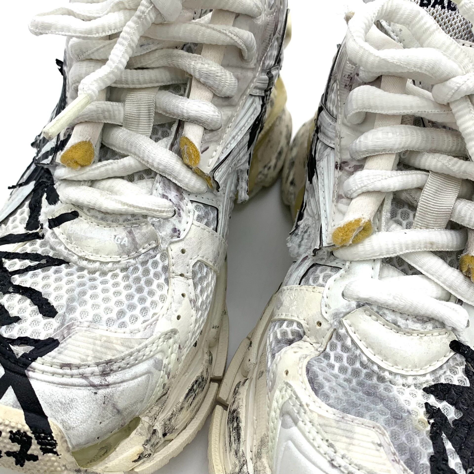 Balenciaga Balenciaga White Lowtop Sneakers 37 Women Size US 6.5 / IT 36.5 - 8 Thumbnail