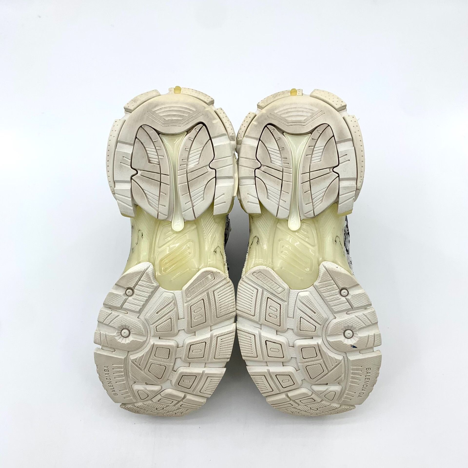 Balenciaga Balenciaga White Lowtop Sneakers 37 Women Size US 6.5 / IT 36.5 - 5 Thumbnail