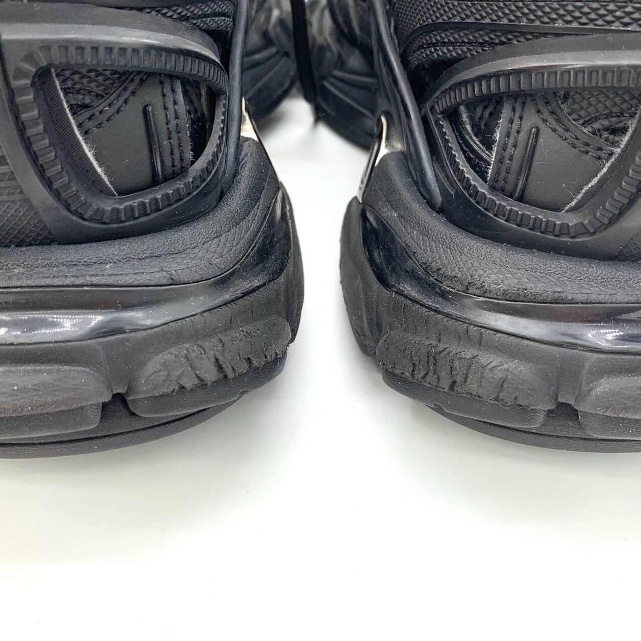 Balenciaga Balenciaga Black Lowtop Sneakers 37 Women Size US 6.5 / IT 36.5 - 8 Thumbnail