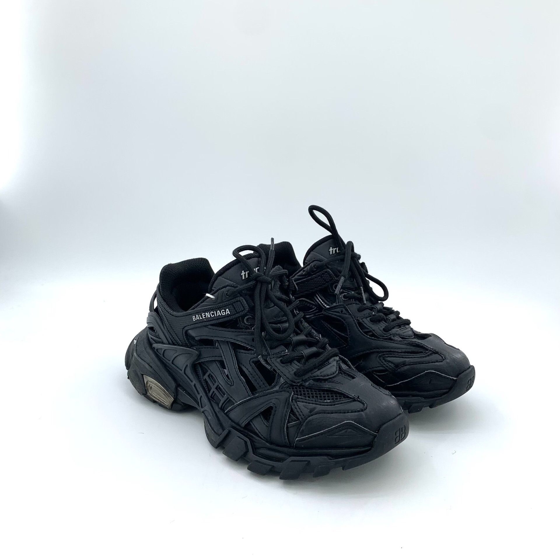 Balenciaga Balenciaga Black Lowtop Sneakers 37 Women Size US 6.5 / IT 36.5 - 2 Thumbnail