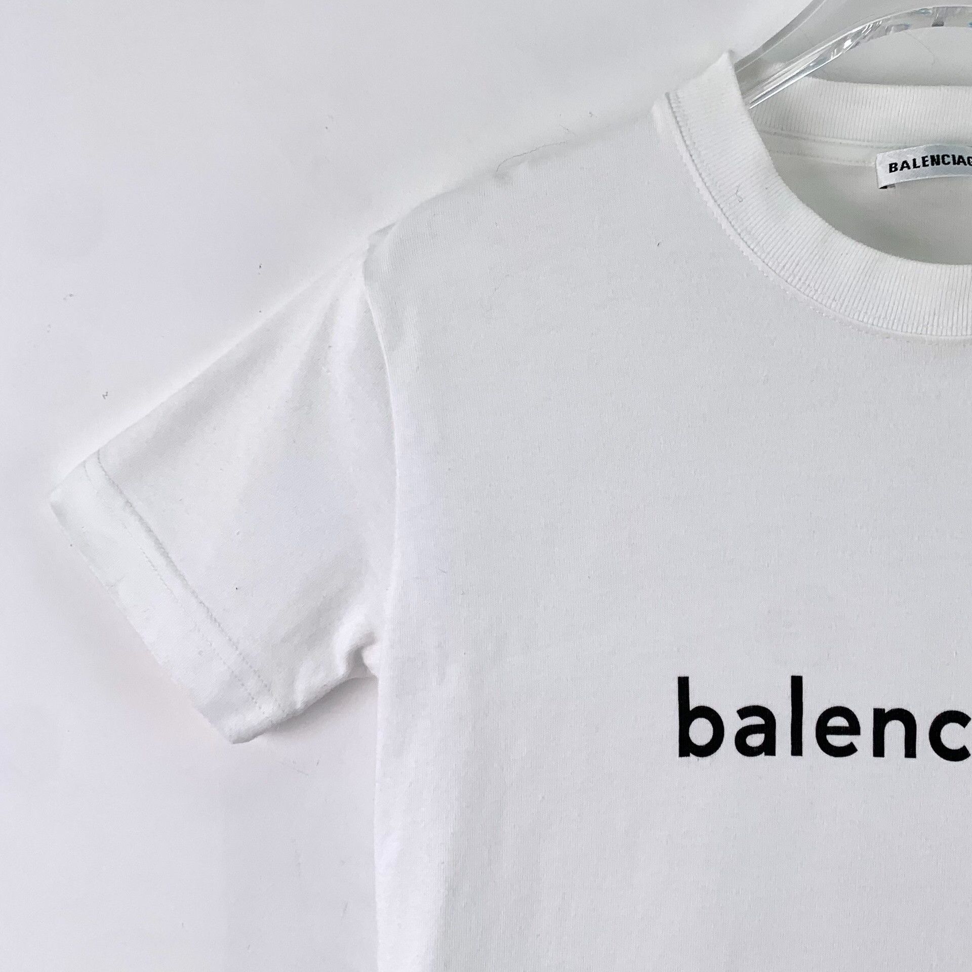 Balenciaga Balenciaga Retro White T-Shirt XS Men Size US XS / EU 42 / 0 - 3 Thumbnail