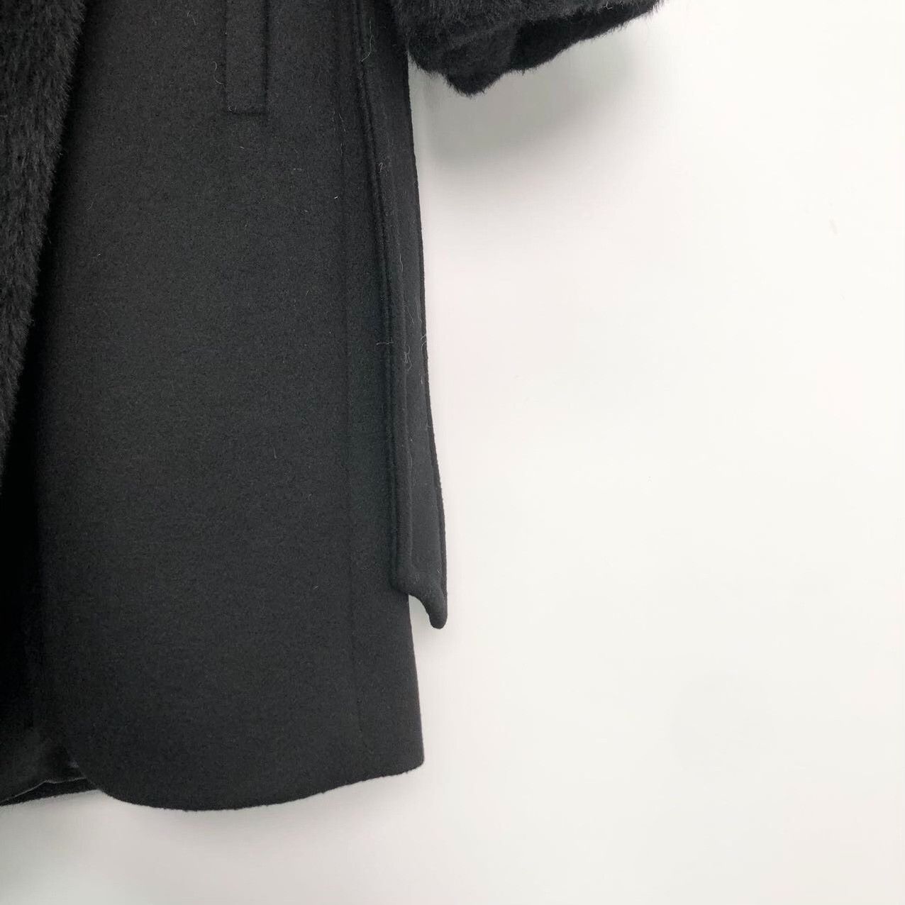 Max Mara Max Mara Wool Black Coat M Women Size M / US 6-8 / IT 42-44 - 4 Thumbnail