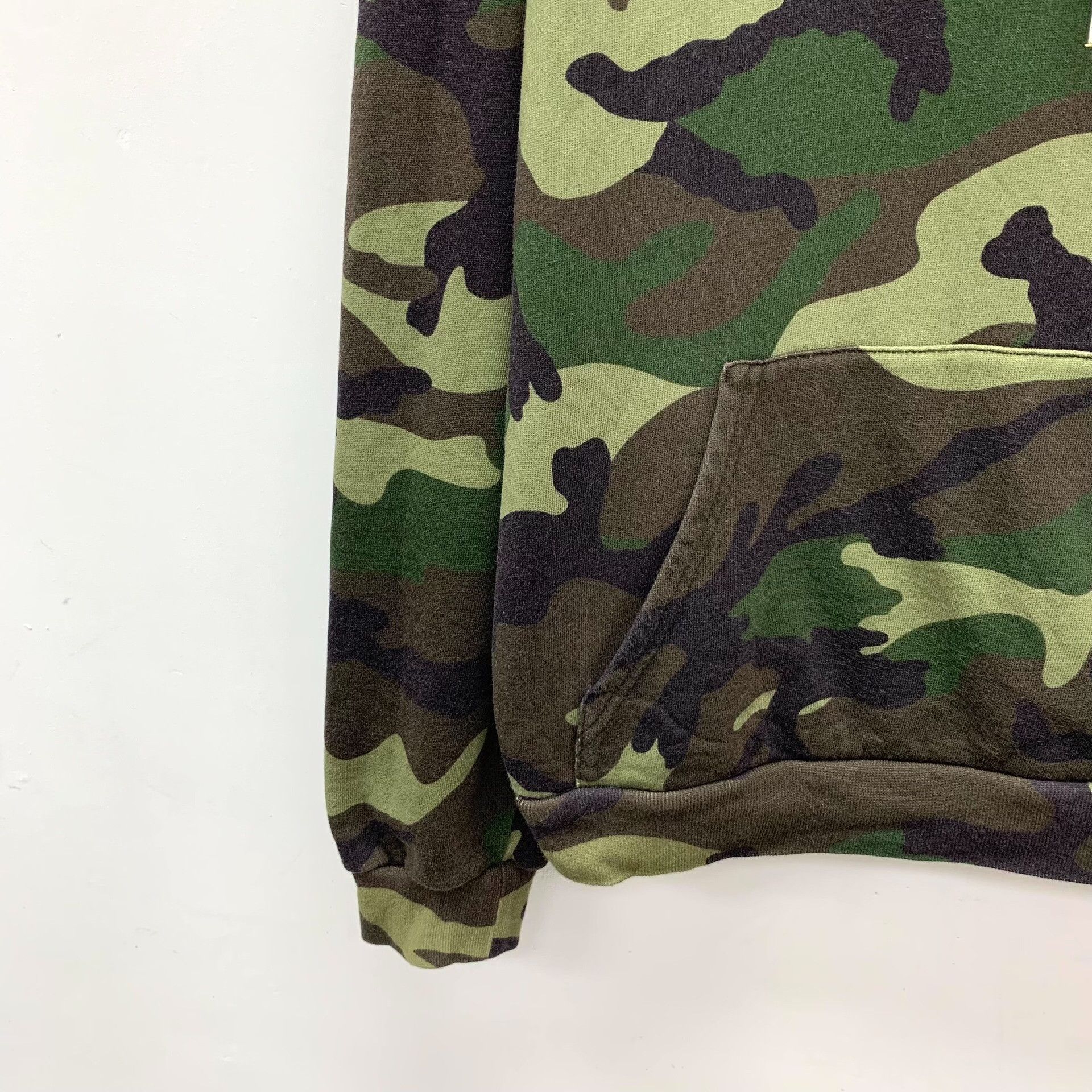 Celine Celine Retro Camo Green Hoodie S Women Size S / US 4 / IT 40 - 4 Thumbnail