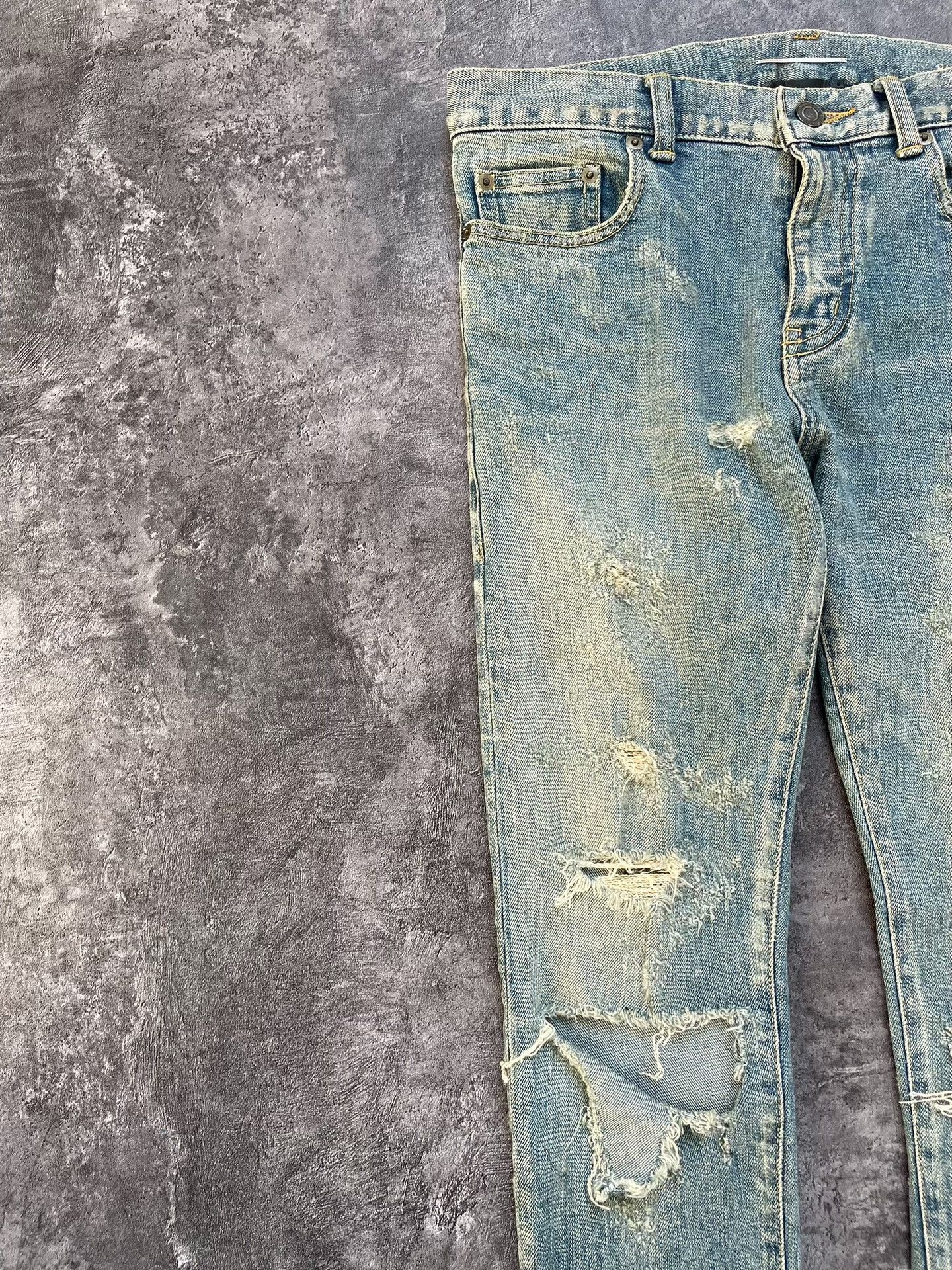 Saint Laurent Paris Saint Laurent Distressed Light Blue Jeans Size US 29 - 3 Thumbnail