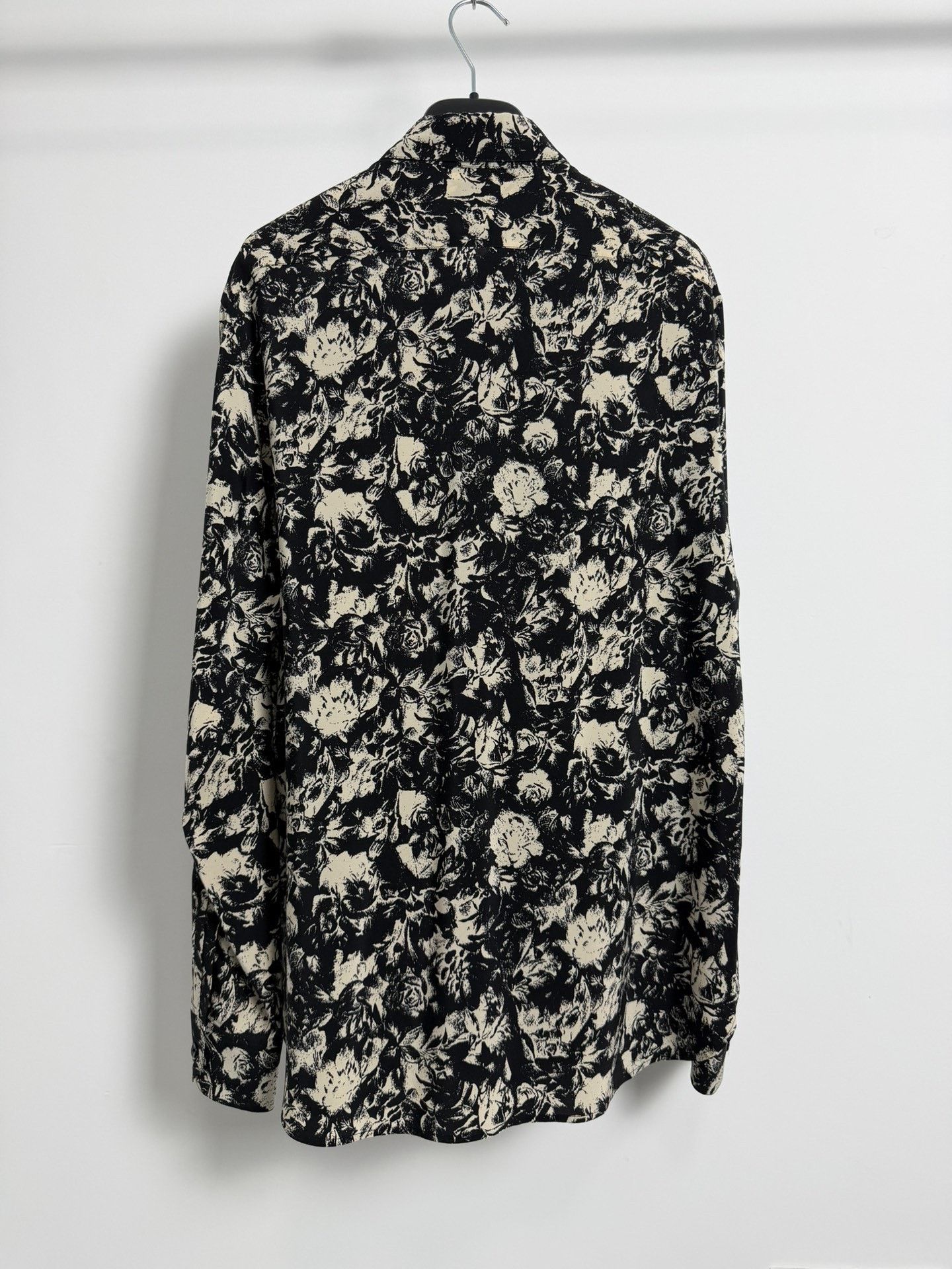 Saint Laurent Paris Saint Laurent Silk Rose Shirt Size S / US 4 / IT 40 - 2 Thumbnail