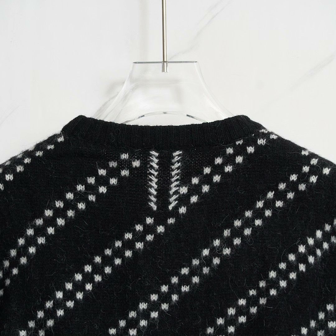 Saint Laurent Paris Saint Laurent Men's Black Zigzag Sweater Size US M / EU 48-50 / 2 - 5 Thumbnail