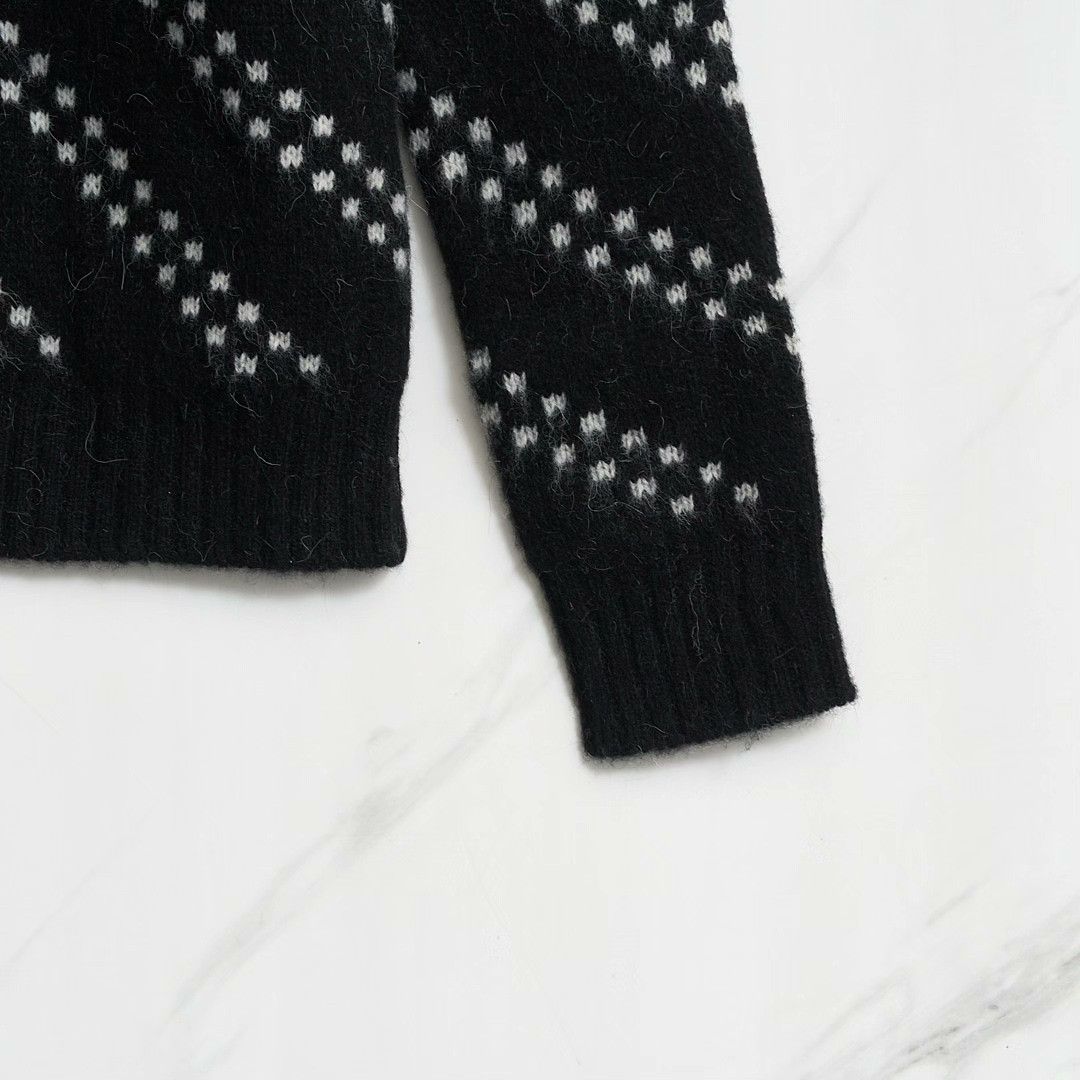 Saint Laurent Paris Saint Laurent Men's Black Zigzag Sweater Size US M / EU 48-50 / 2 - 3 Thumbnail