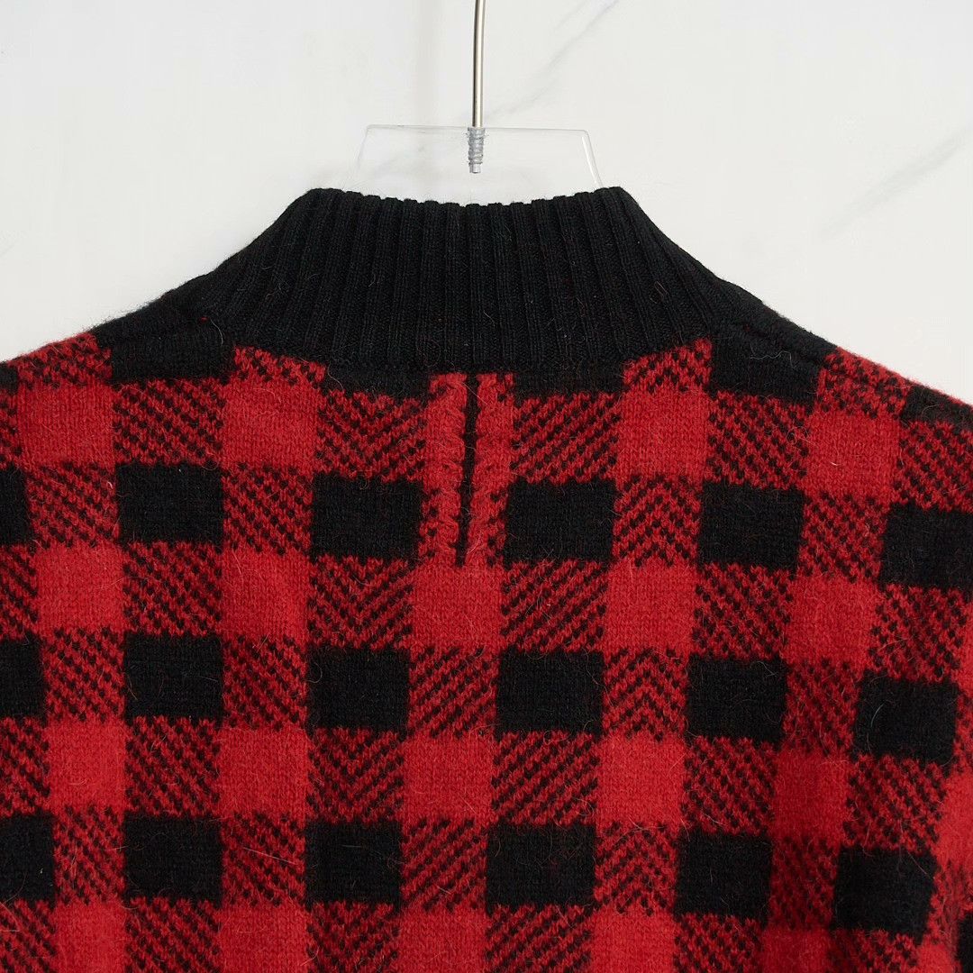 Saint Laurent Paris Saint Laurent Men's Classic Checkered Sweater Size US M / EU 48-50 / 2 - 5 Thumbnail