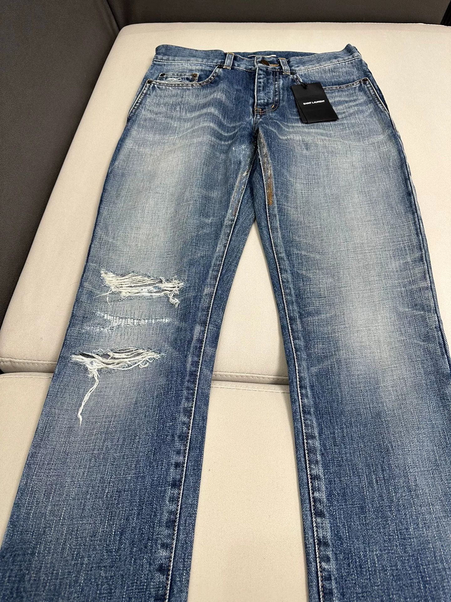 Saint Laurent Paris Saint Laurent D02 Distressed Denim Jeans Size 27" / US 4 / IT 40 - 2 Thumbnail