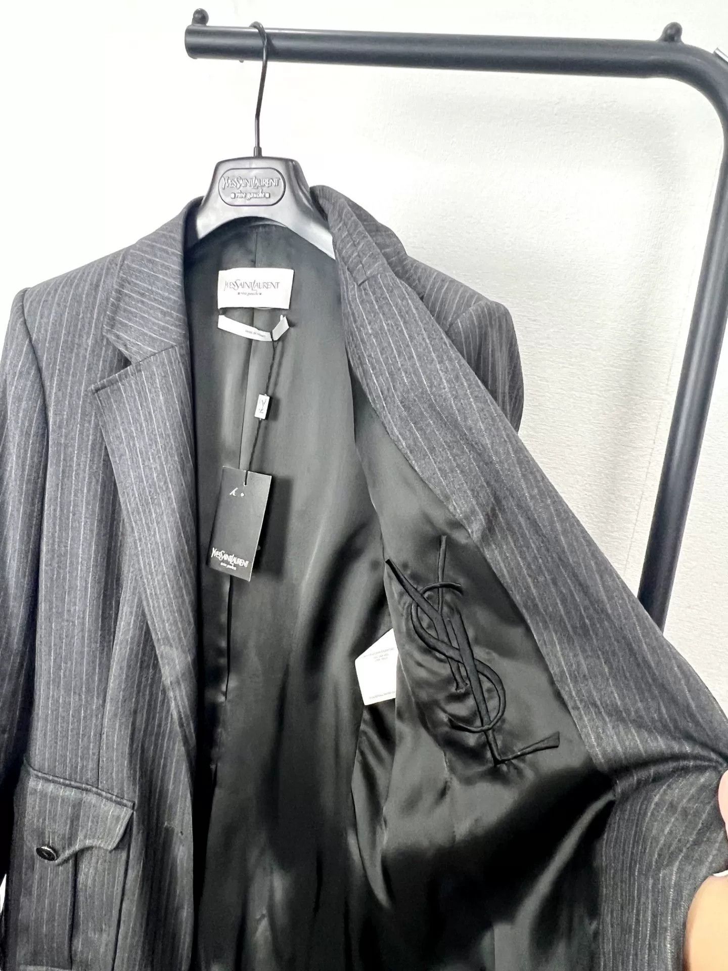 Saint Laurent Paris YSL Gray Pinstripe Wool Blazer Size S / US 4 / IT 40 - 7 Thumbnail
