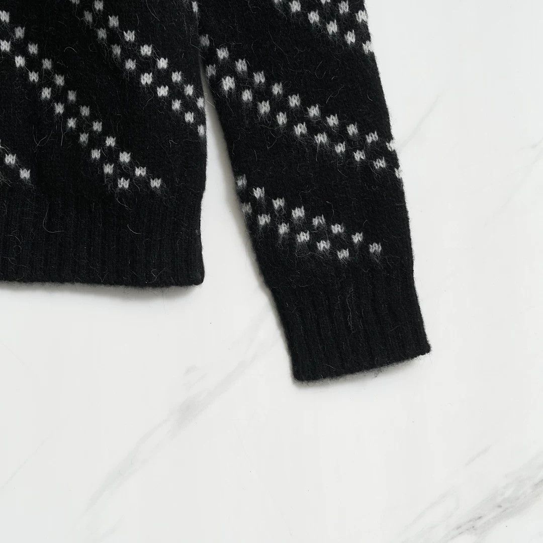 Saint Laurent Paris Saint Laurent Men's Black Zigzag Knit Sweater Size US M / EU 48-50 / 2 - 3 Thumbnail