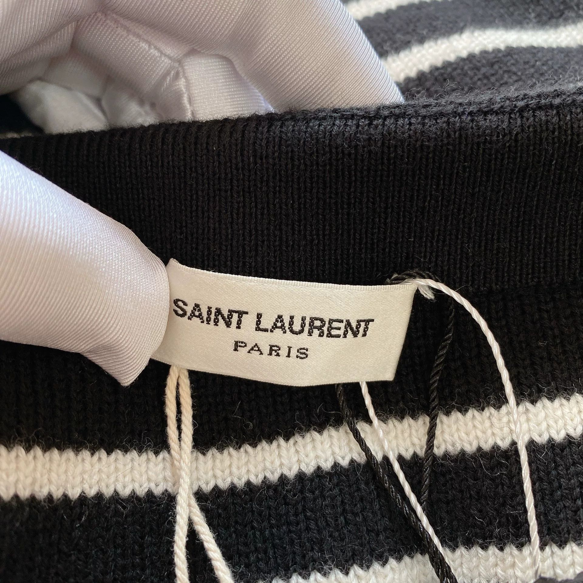 Saint Laurent Paris Saint Laurent Striped Off-Shoulder Crop Sweater Size M / US 6-8 / IT 42-44 - 4 Thumbnail