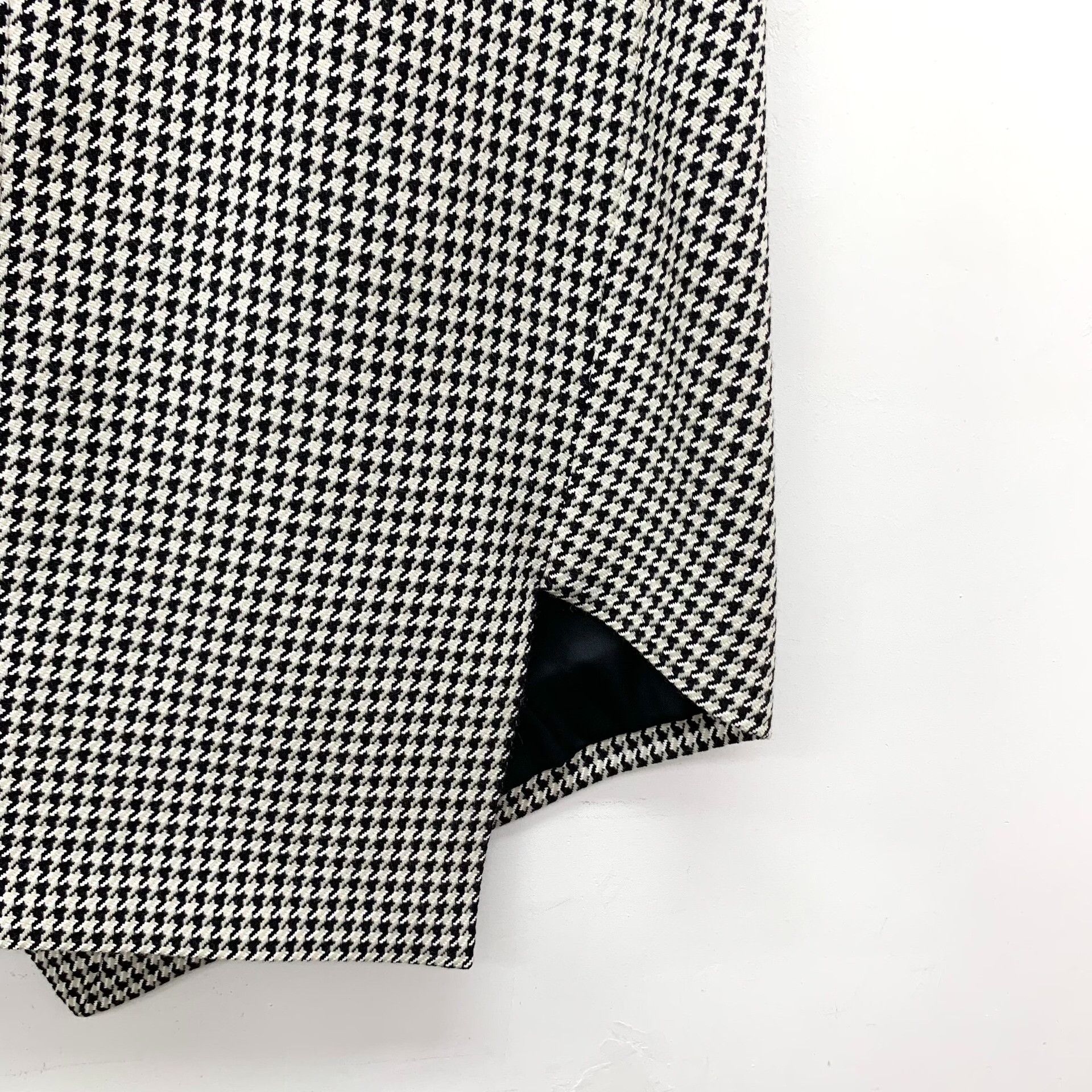 Dior Dior Wool Black Skirt M Women Size 28" / US 6 / IT 42 - 4 Thumbnail