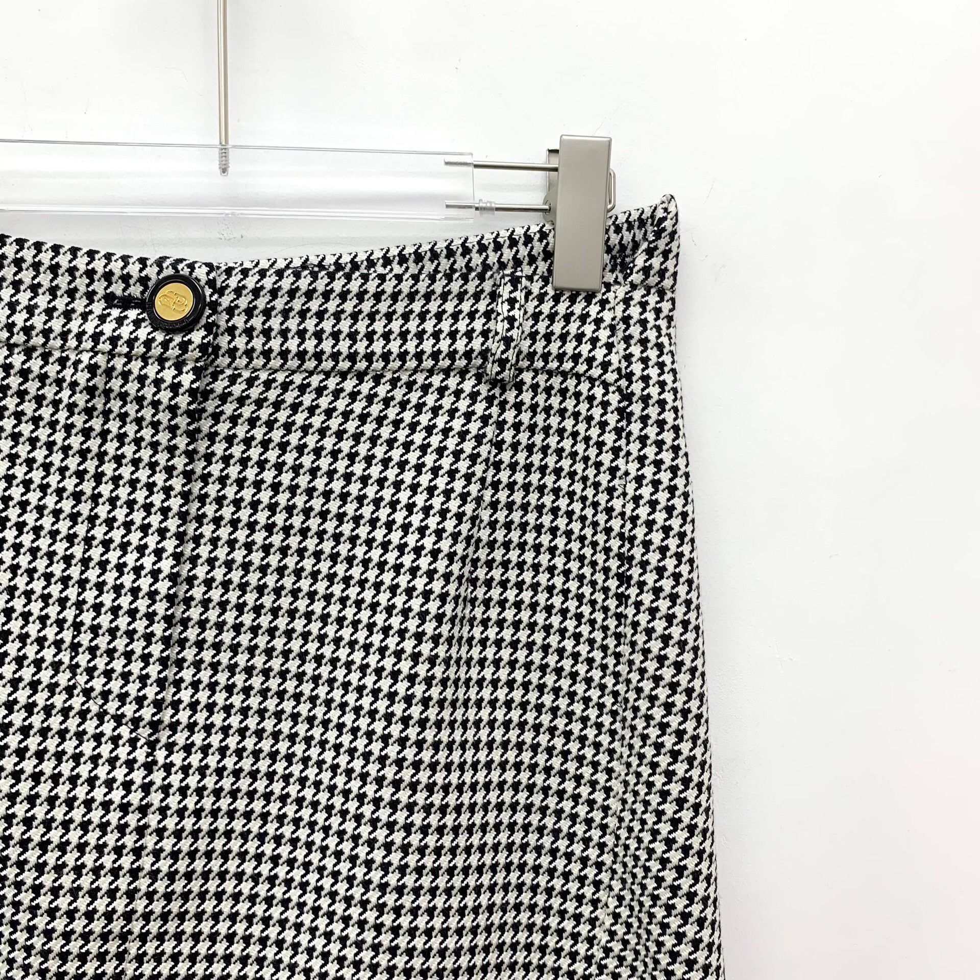 Dior Dior Wool Black Skirt M Women Size 28" / US 6 / IT 42 - 3 Thumbnail