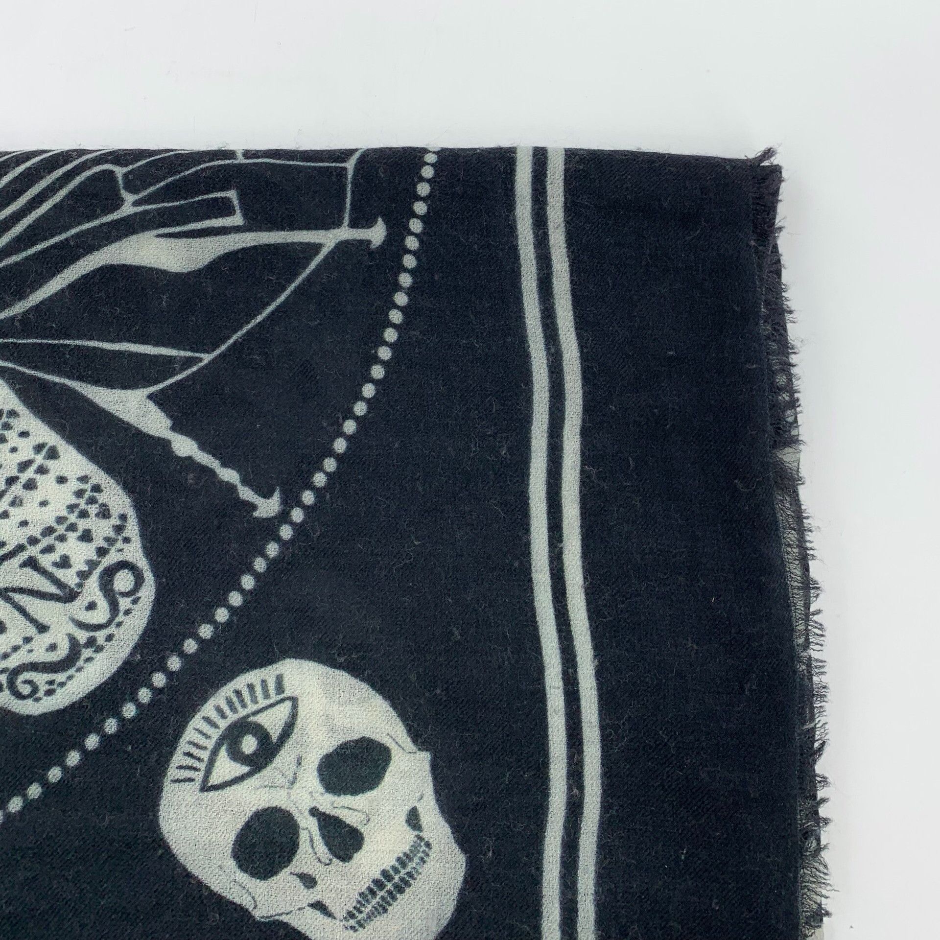 Alexander McQueen Alexander McQueen Black Scarf M Men Size ONE SIZE - 3 Thumbnail