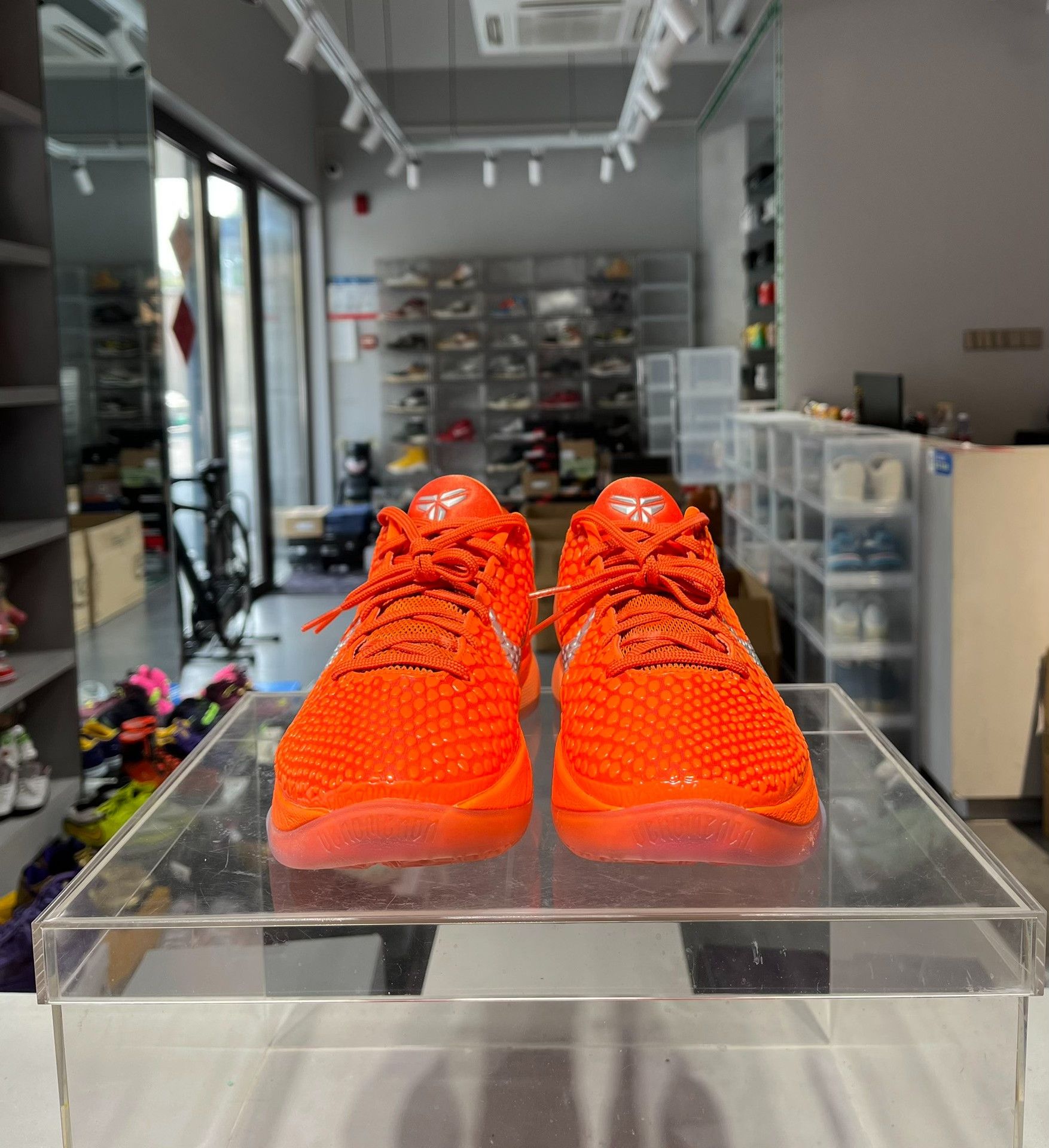 Nike Nike Orange Lowtop Sneakers 42 Men Size US 9 / EU 42 - 2 Thumbnail