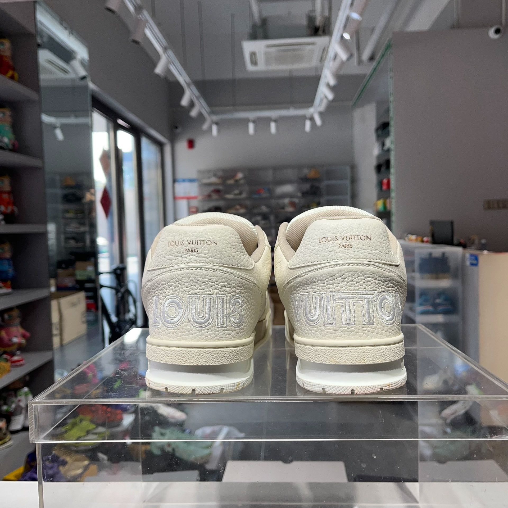Louis Vuitton Louis Vuitton Training Beige Lowtop Sneakers 41 Men Size US 8.5 / EU 41-42 - 4 Thumbnail