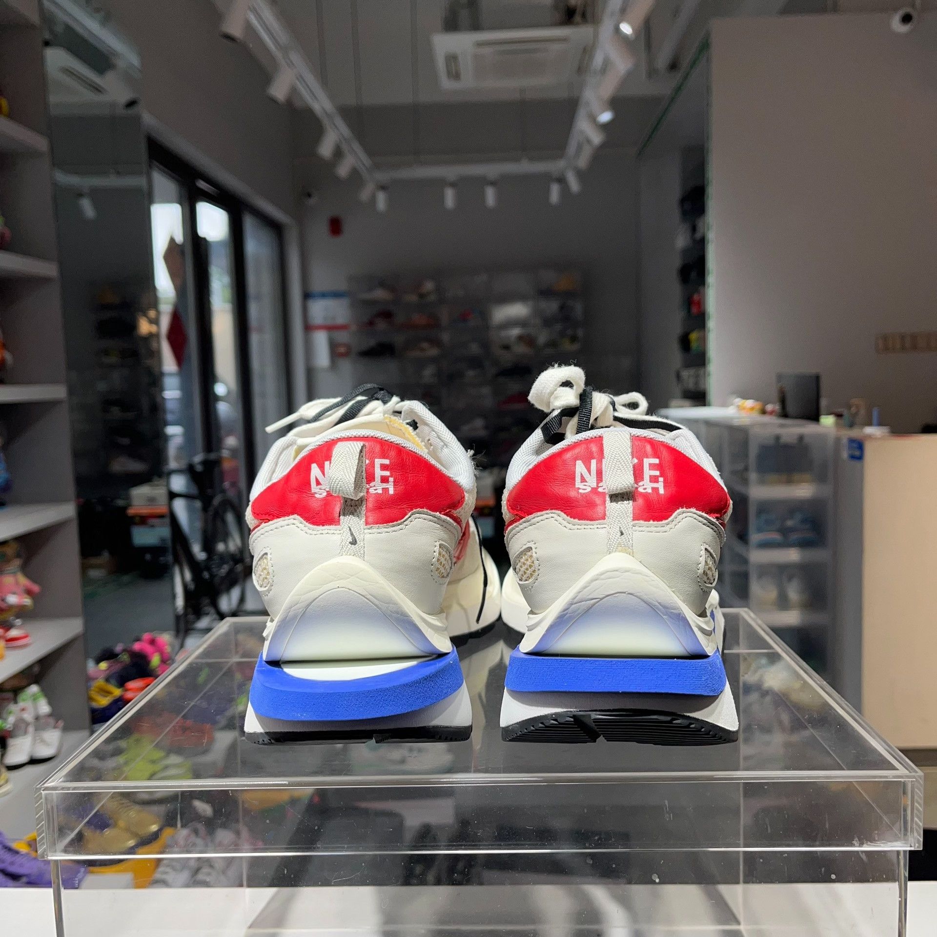 Nike Nike SACAI White Lowtop Sneakers 13 Men Size US 13 / EU 46 - 4 Thumbnail