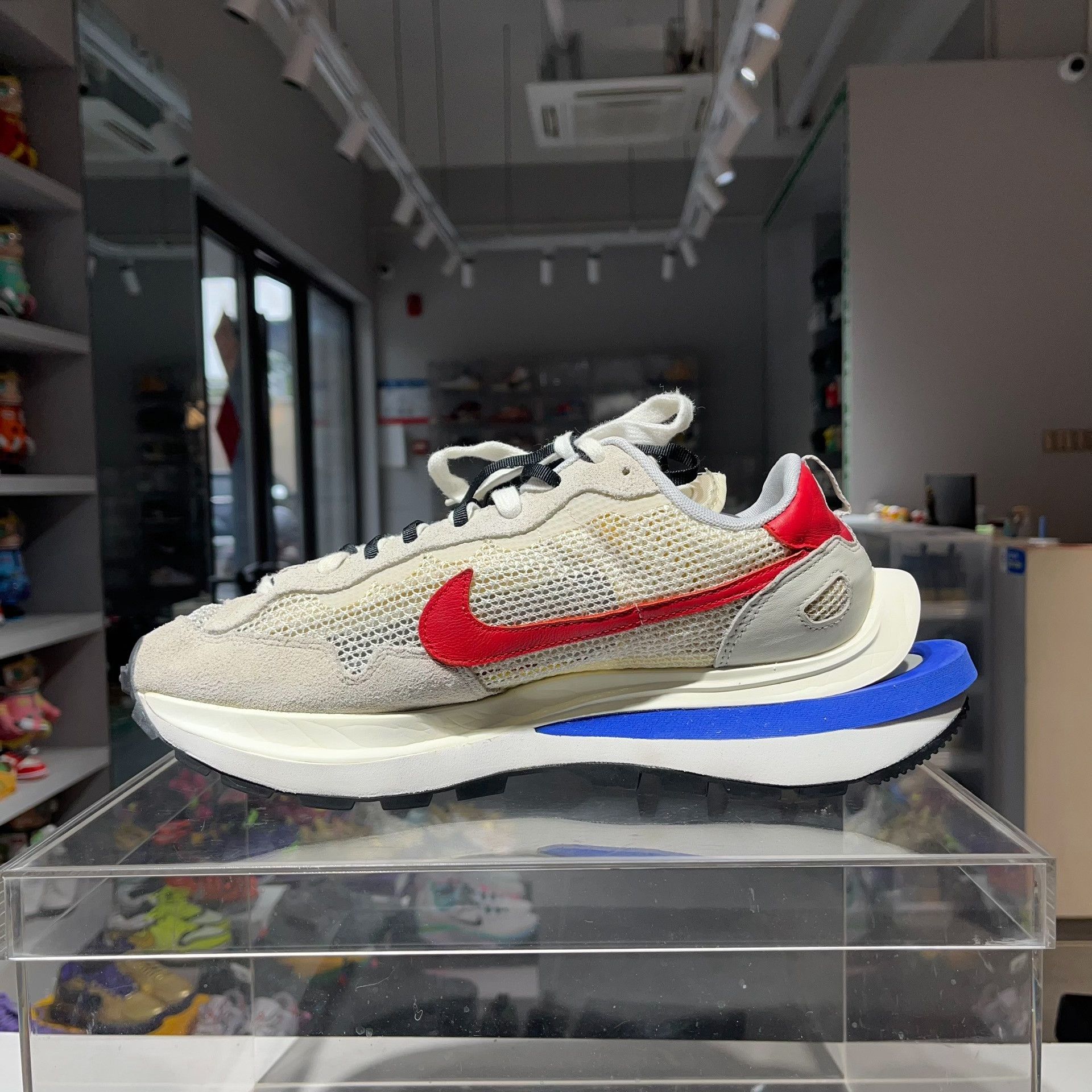Nike Nike SACAI White Lowtop Sneakers 13 Men Size US 13 / EU 46 - 6 Thumbnail