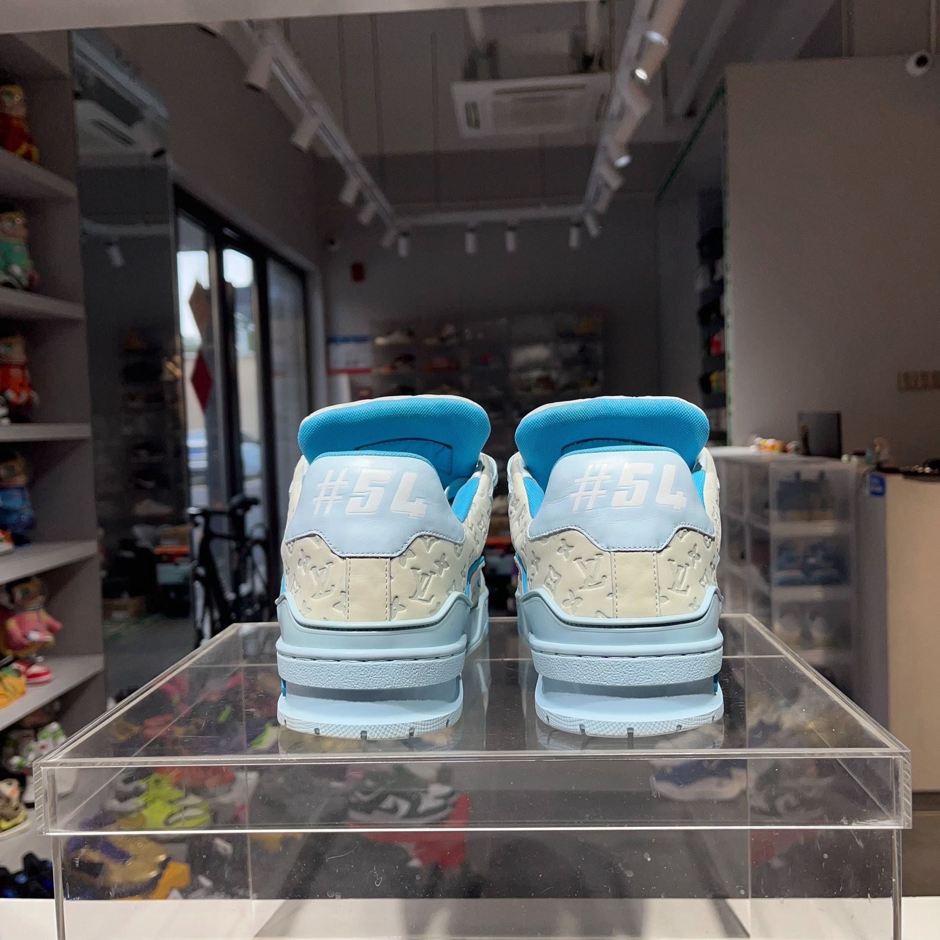 Louis Vuitton Louis Vuitton Training Blue Lowtop Sneakers 8 Men Size US 8 / EU 41 - 4 Thumbnail