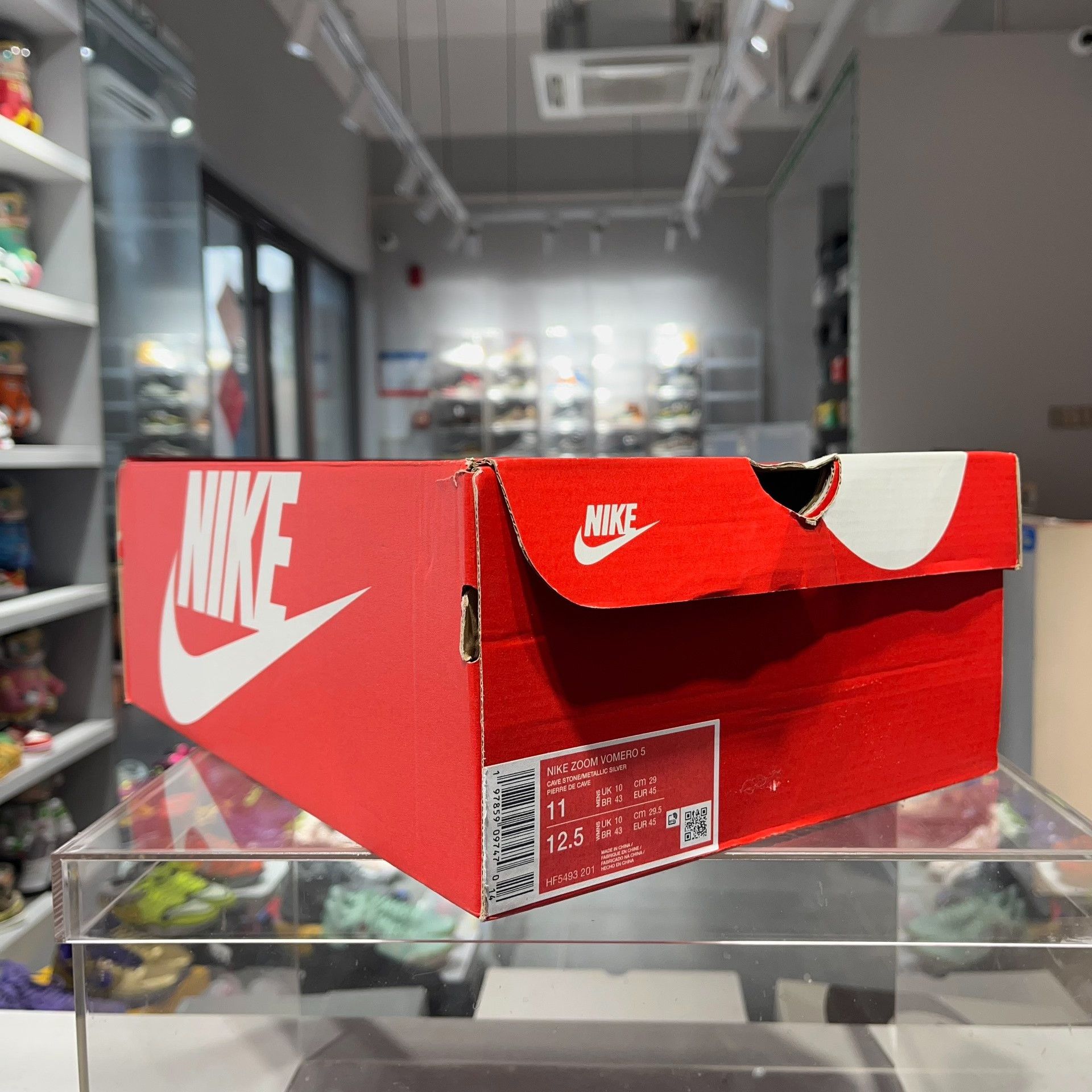 Nike Nike ZOOM VOMERO Lowtop Sneakers 45 Men Size US 11.5 / EU 44-45 - 9 Thumbnail