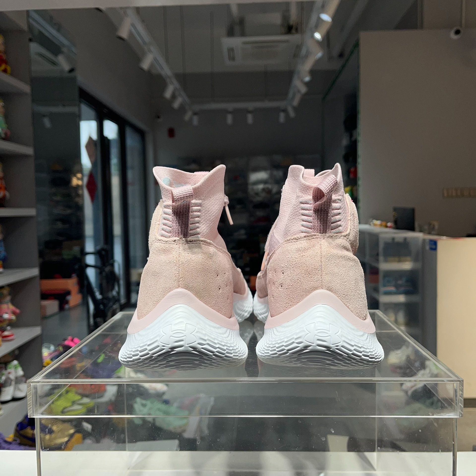 Under Armour Under Armour Pink Lowtop Sneakers 13 Men Size US 13 / EU 46 - 4 Thumbnail