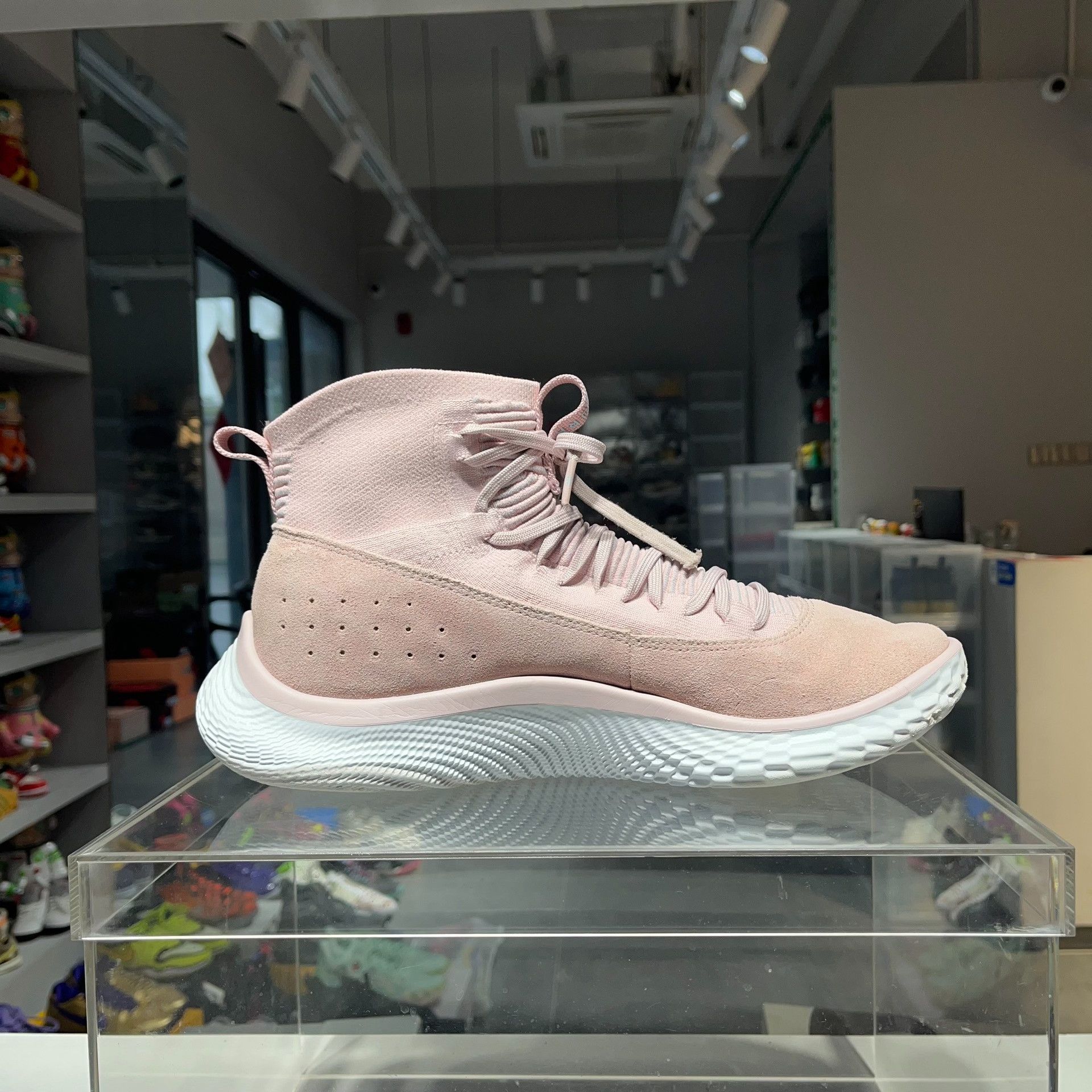 Under Armour Under Armour Pink Lowtop Sneakers 13 Men Size US 13 / EU 46 - 3 Thumbnail
